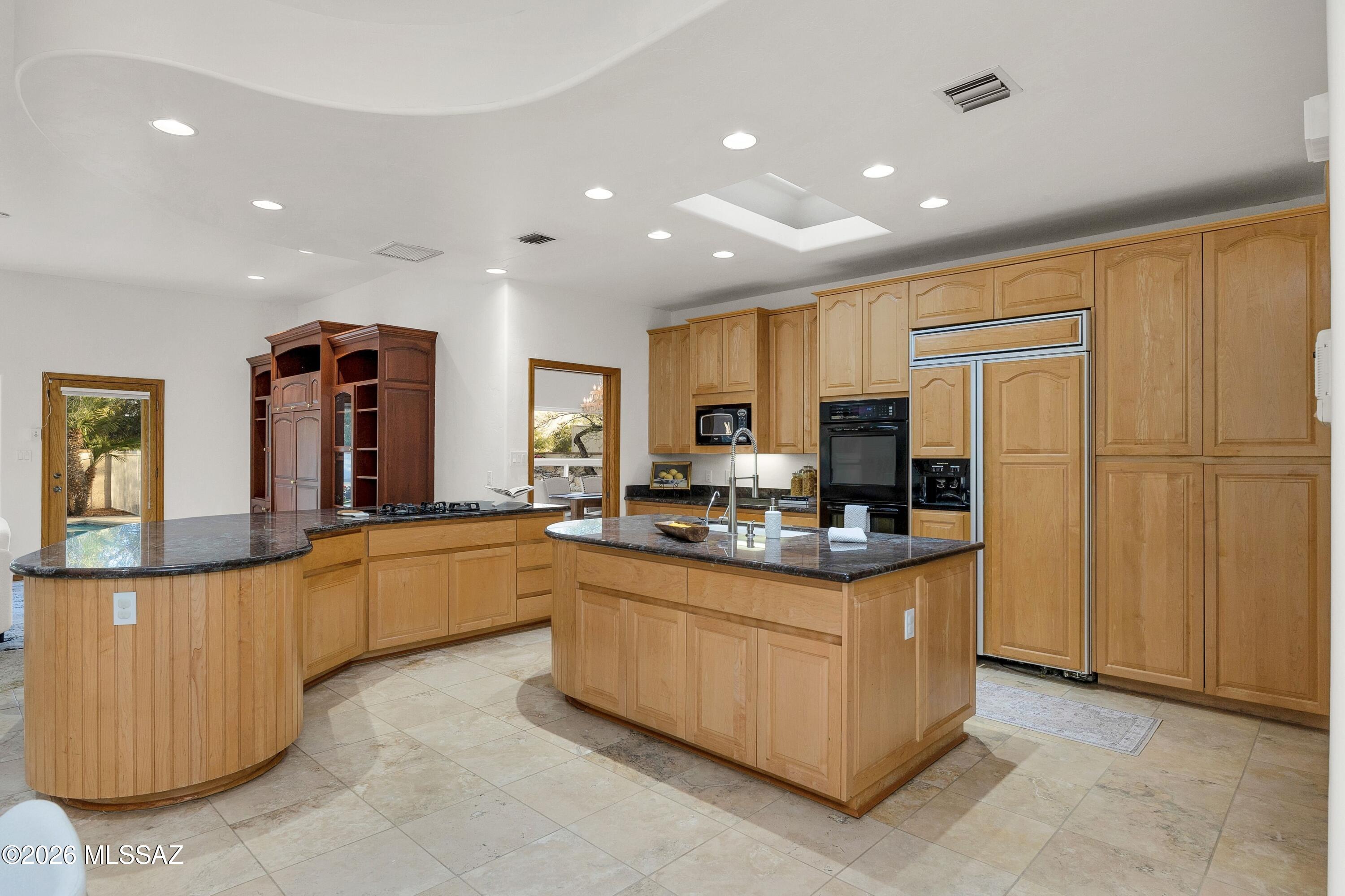 6141 E Calle Alta Vista