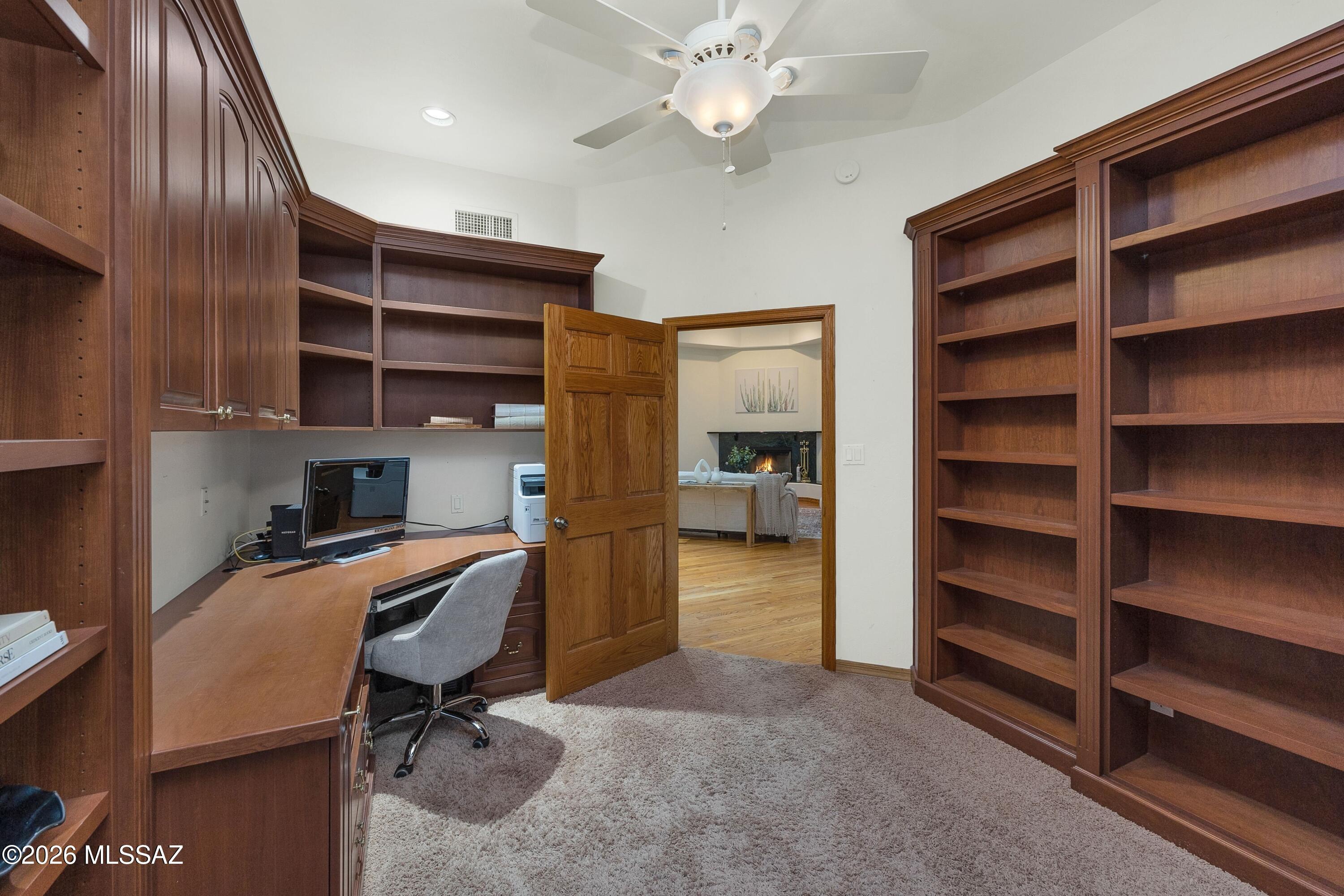 6141 E Calle Alta Vista