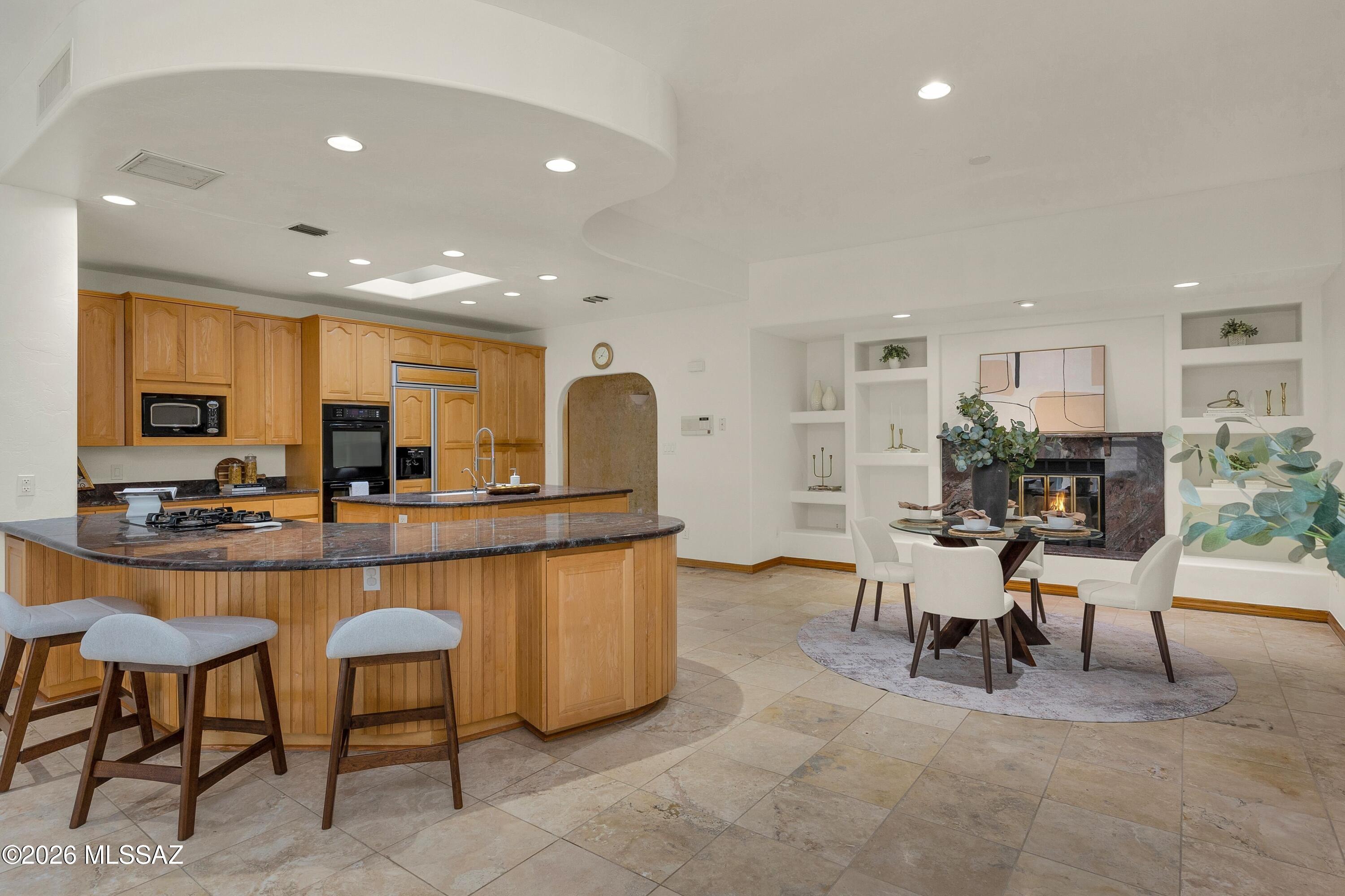 6141 E Calle Alta Vista