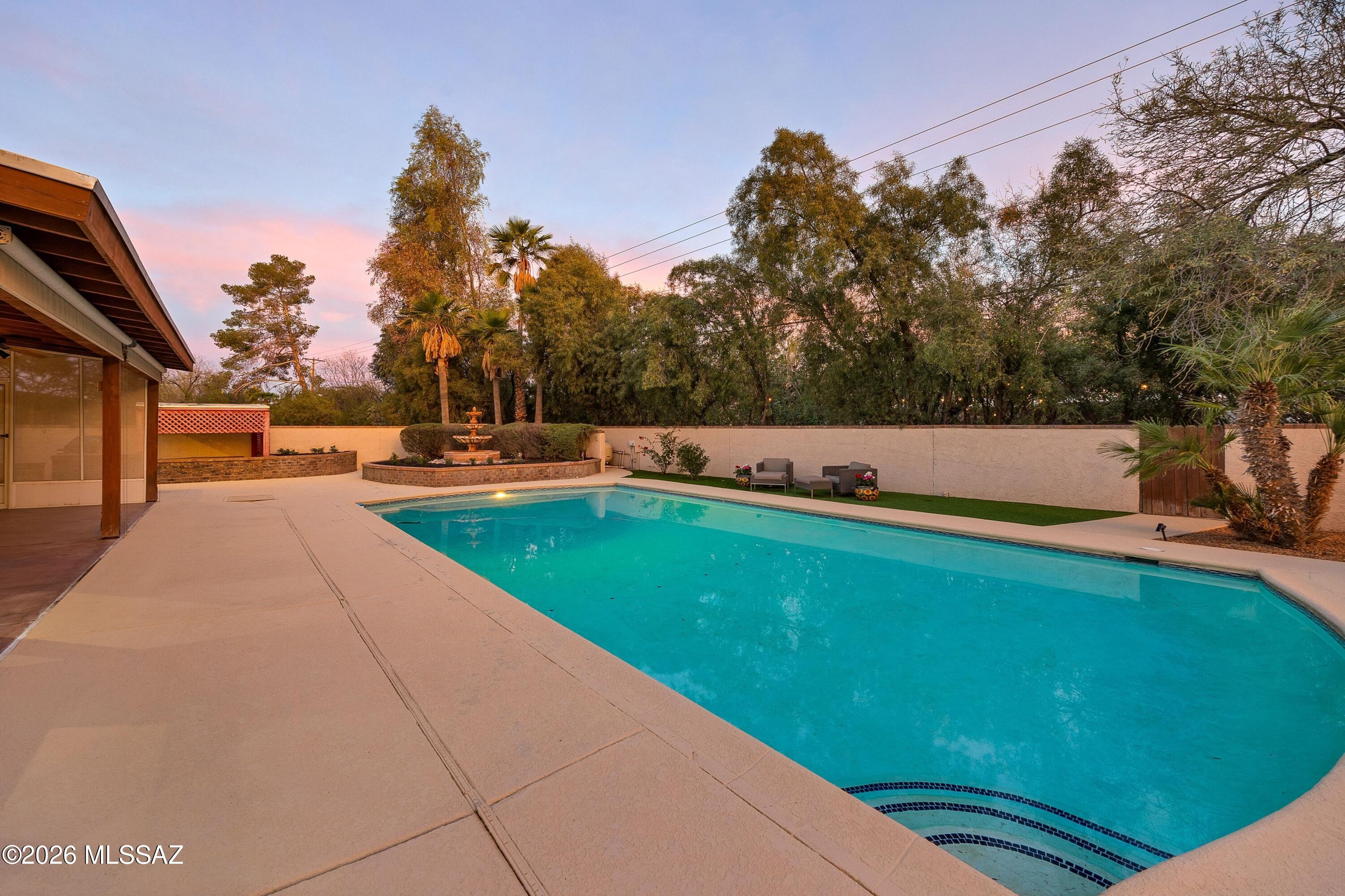 6141 E Calle Alta Vista