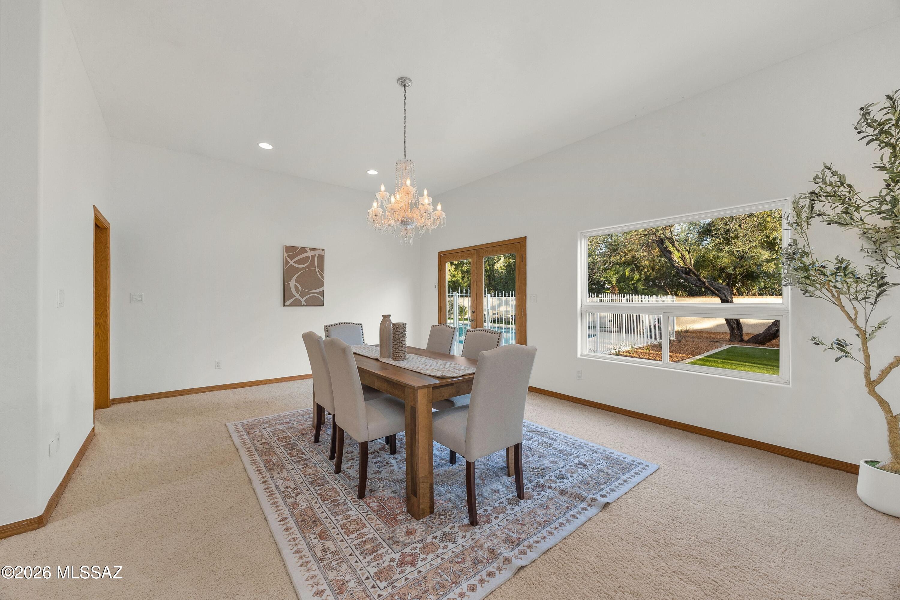 6141 E Calle Alta Vista