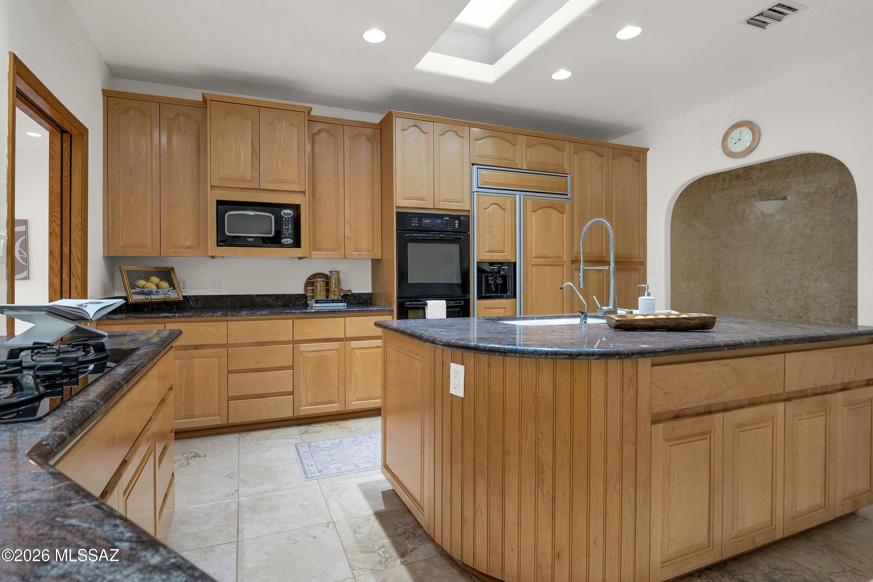 6141 E Calle Alta Vista