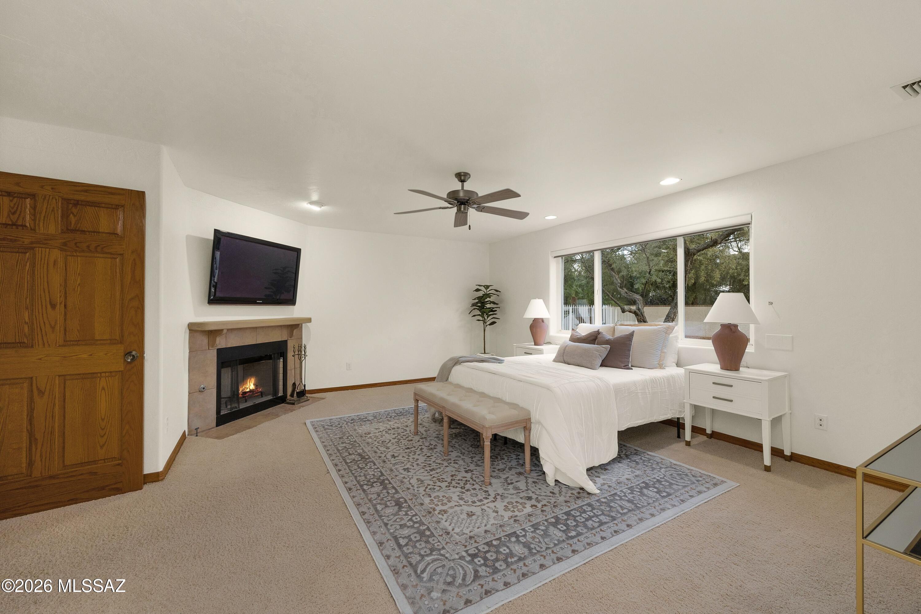 6141 E Calle Alta Vista