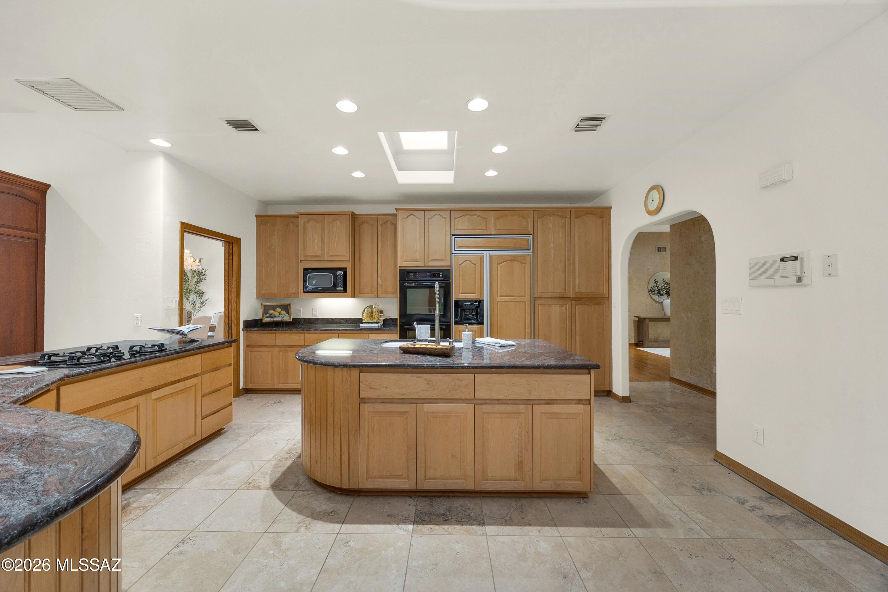 6141 E Calle Alta Vista