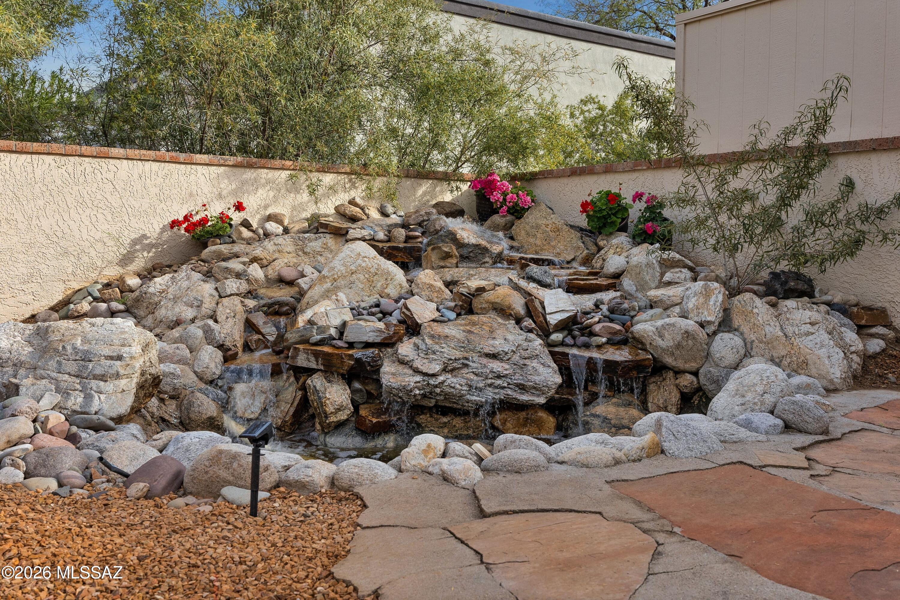 6141 E Calle Alta Vista