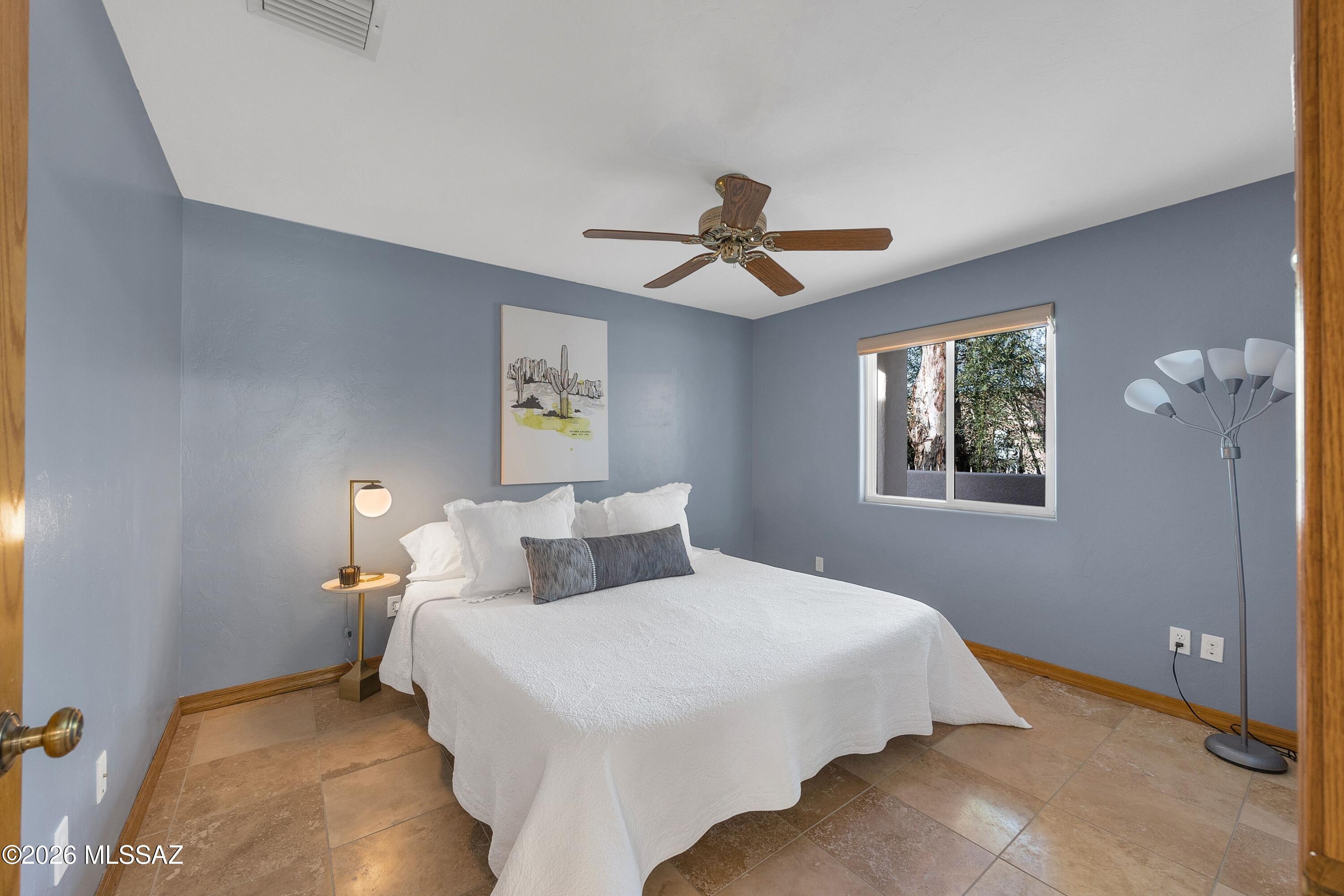 6141 E Calle Alta Vista