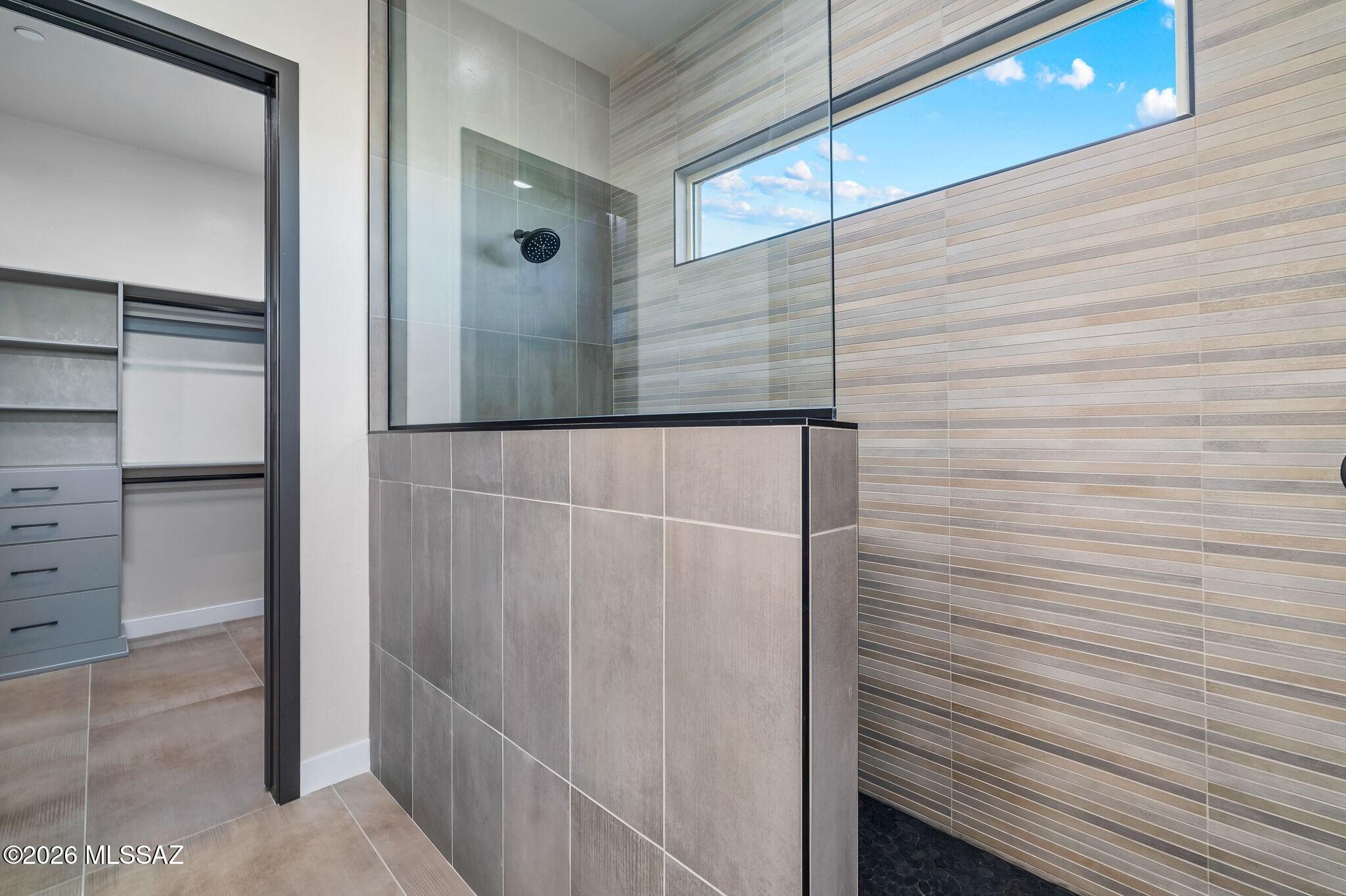 3560 N San Sebastián Drive 12