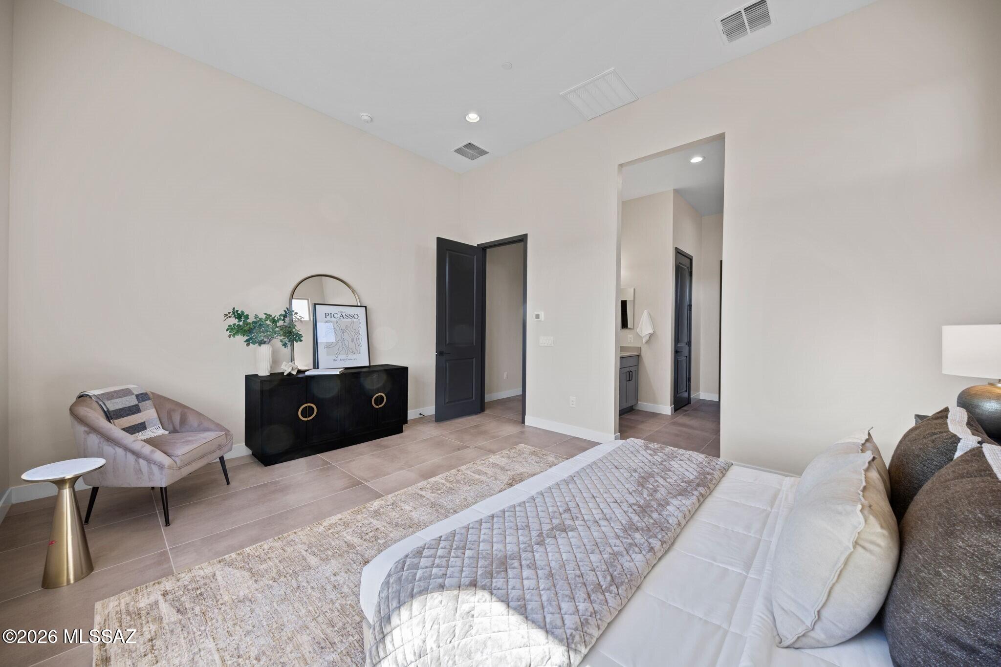 3560 N San Sebastián Drive 12