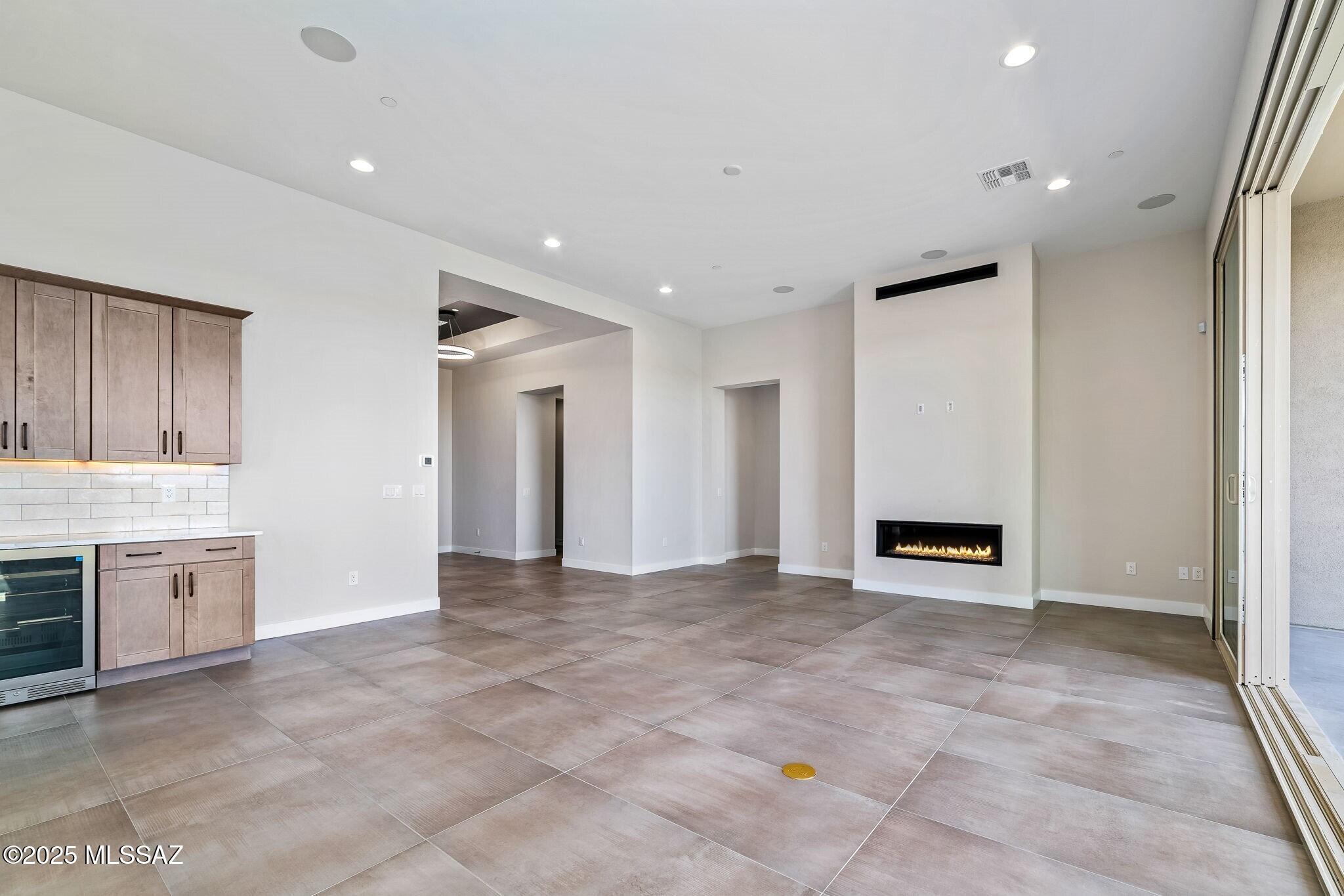 3560 N San Sebastián Drive 12