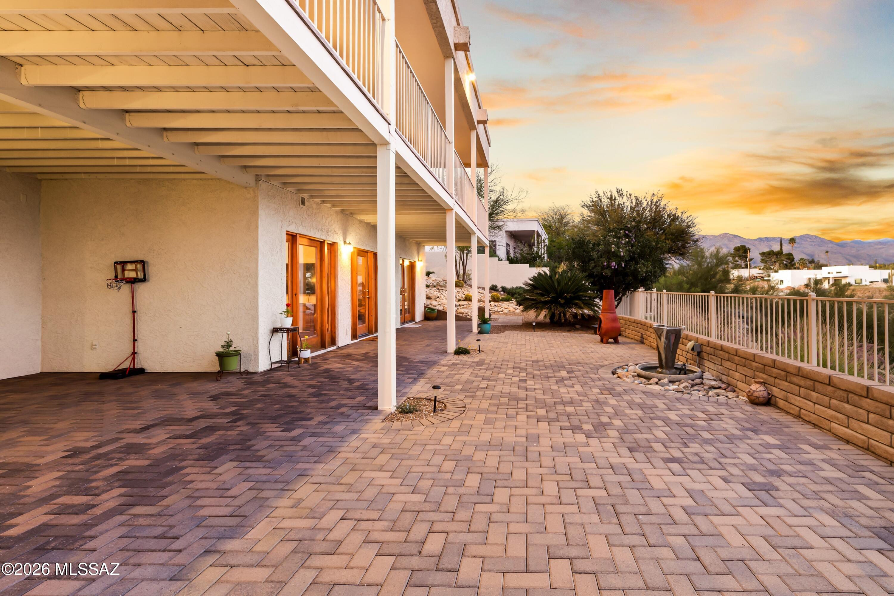 4436 E River Oak Trail