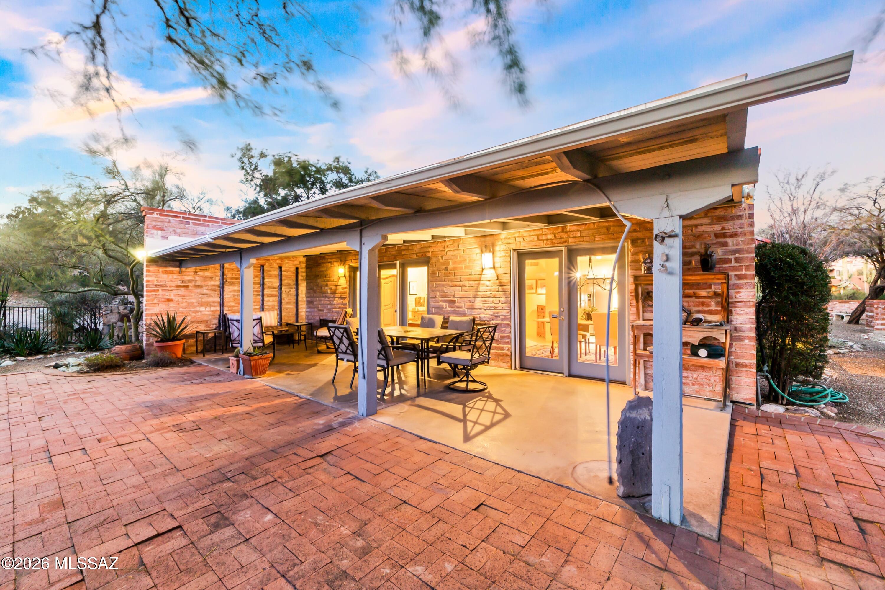 5200 N Calle La Cima