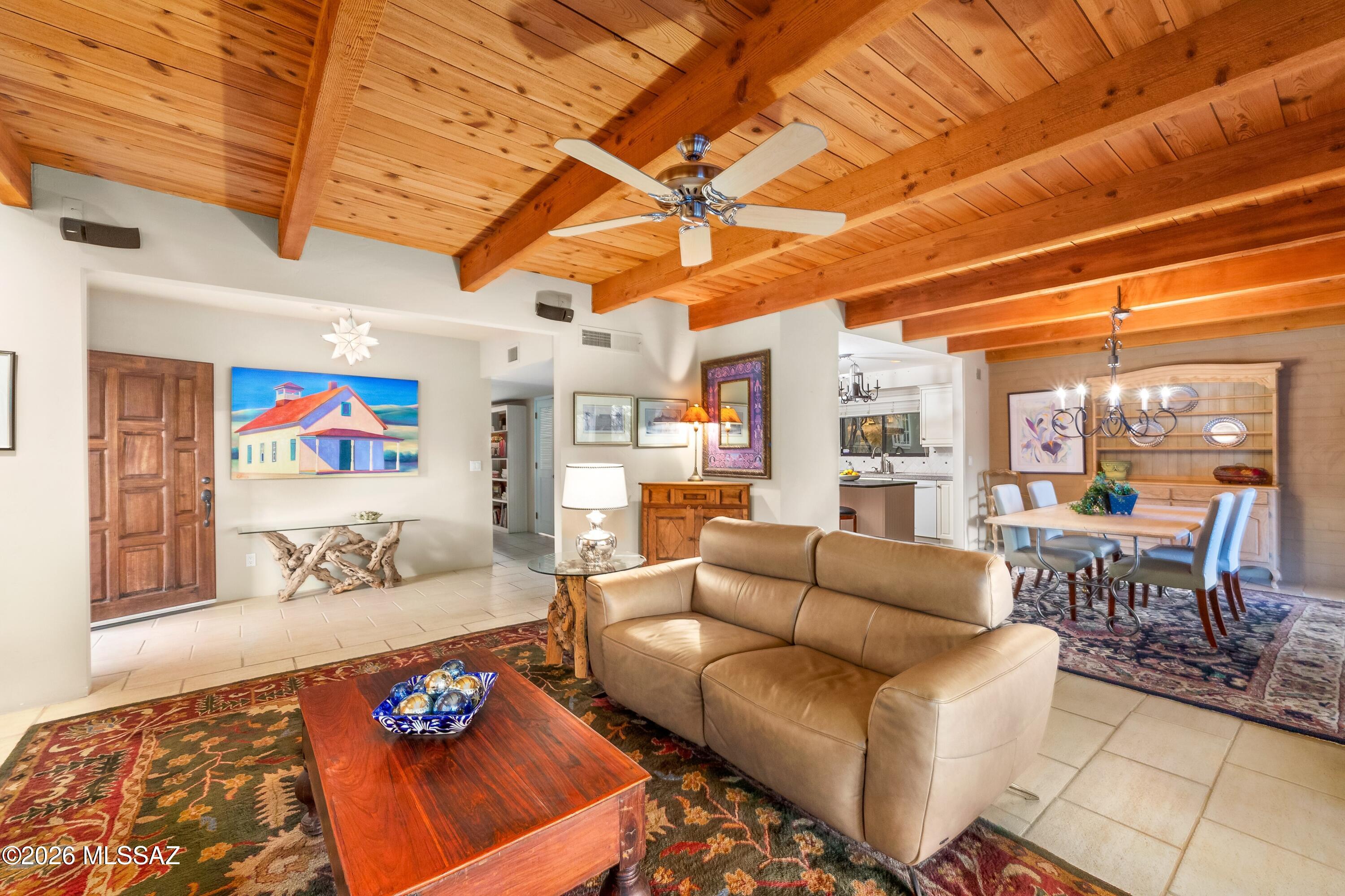 5200 N Calle La Cima