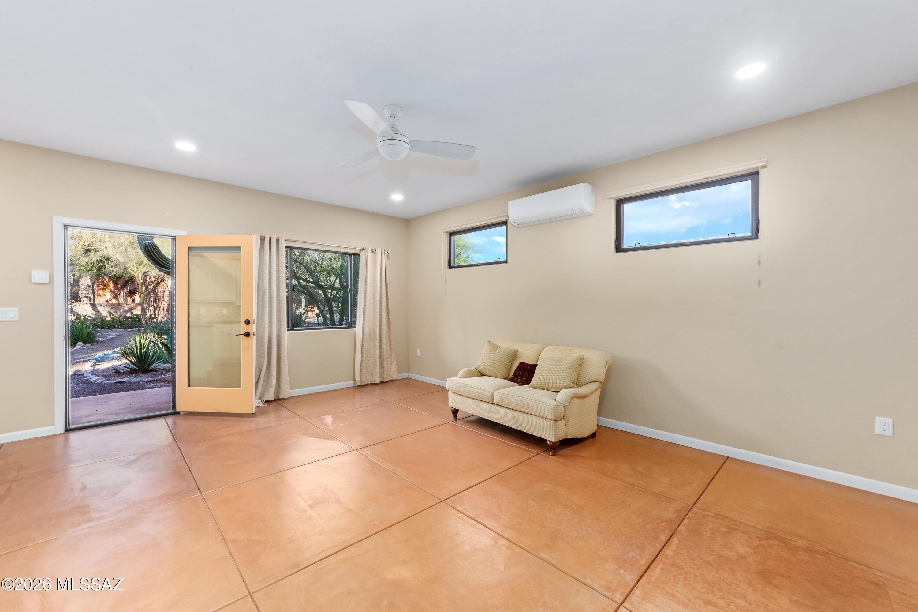 5200 N Calle La Cima