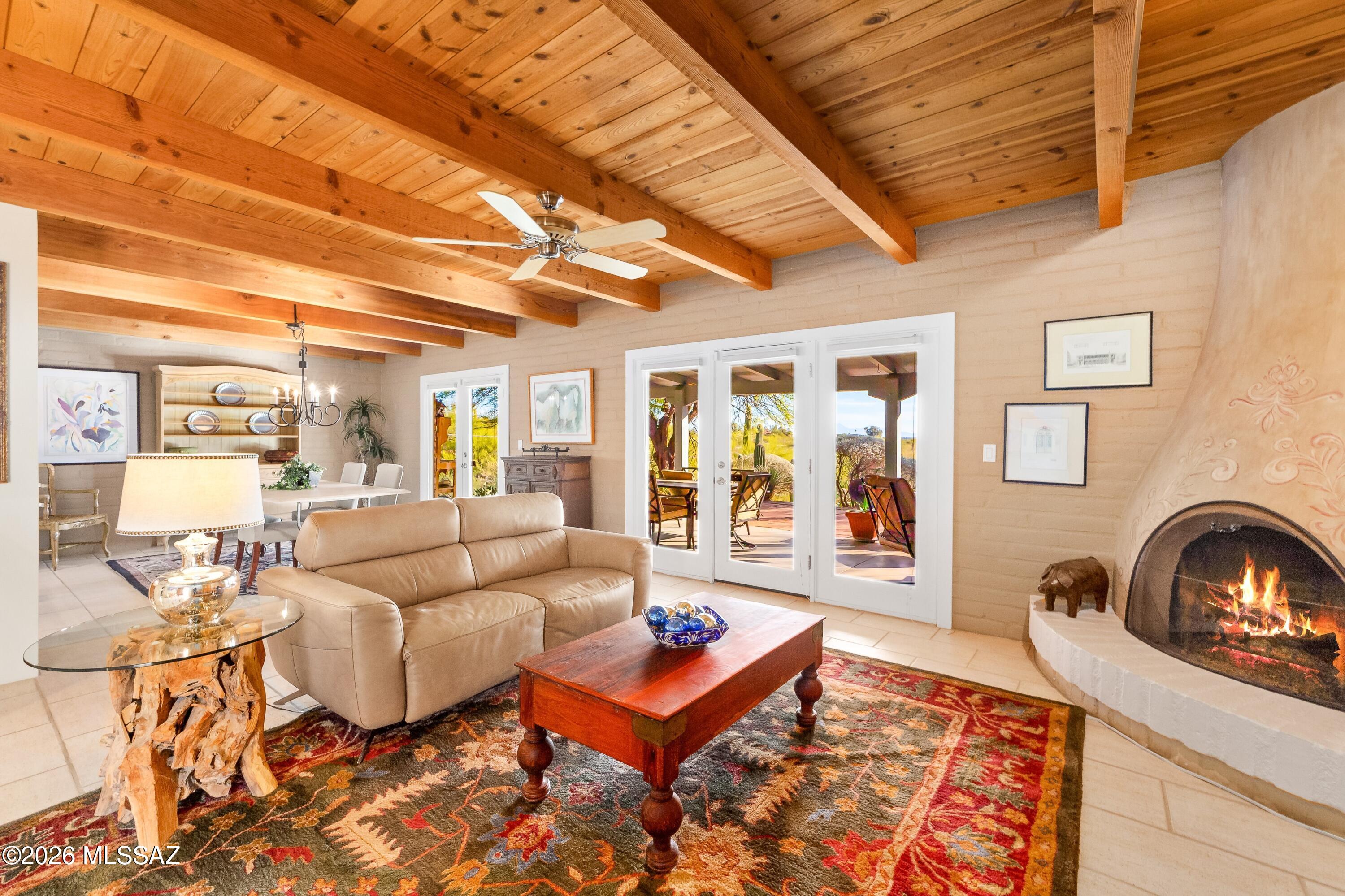 5200 N Calle La Cima