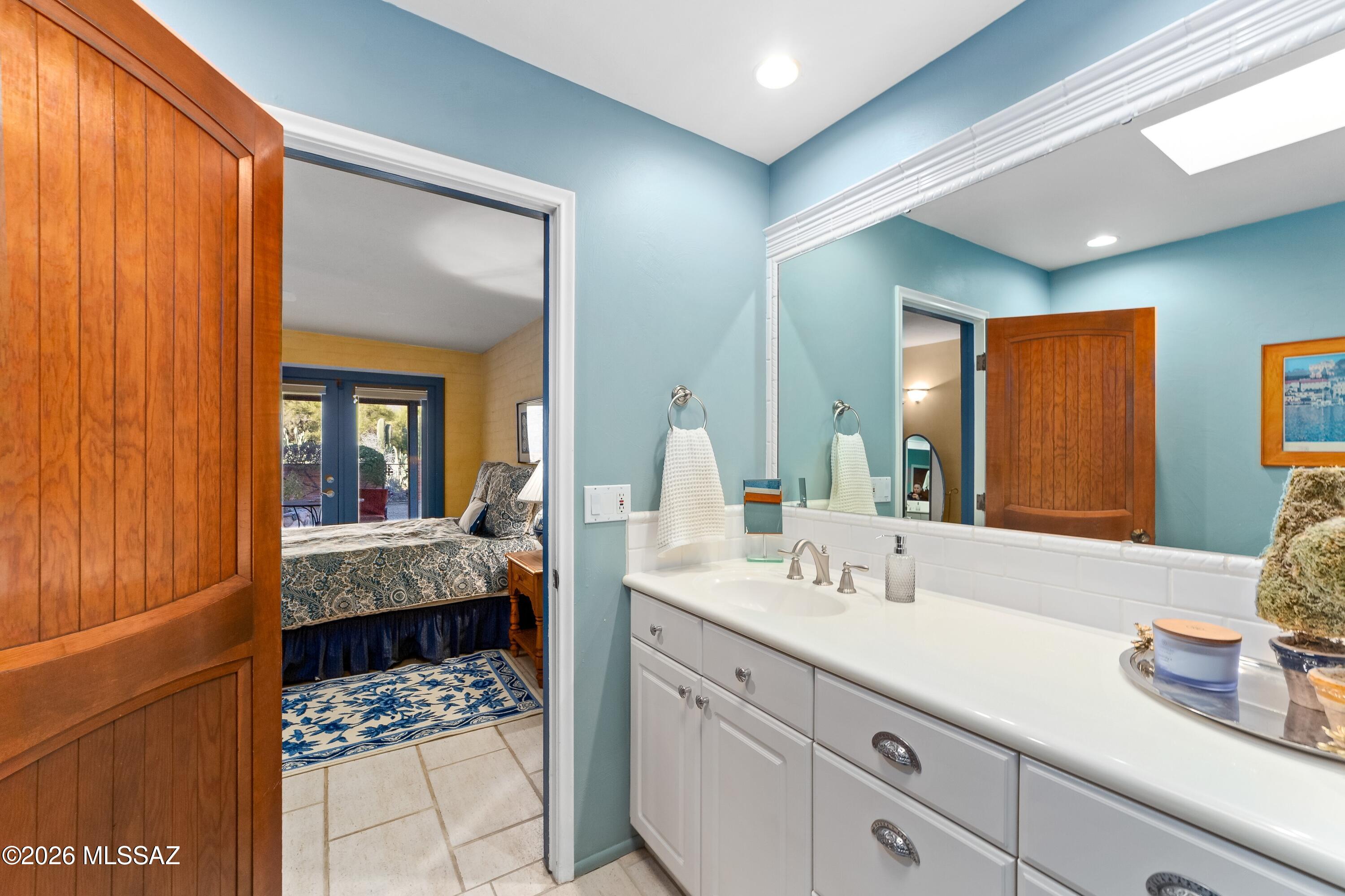 5200 N Calle La Cima