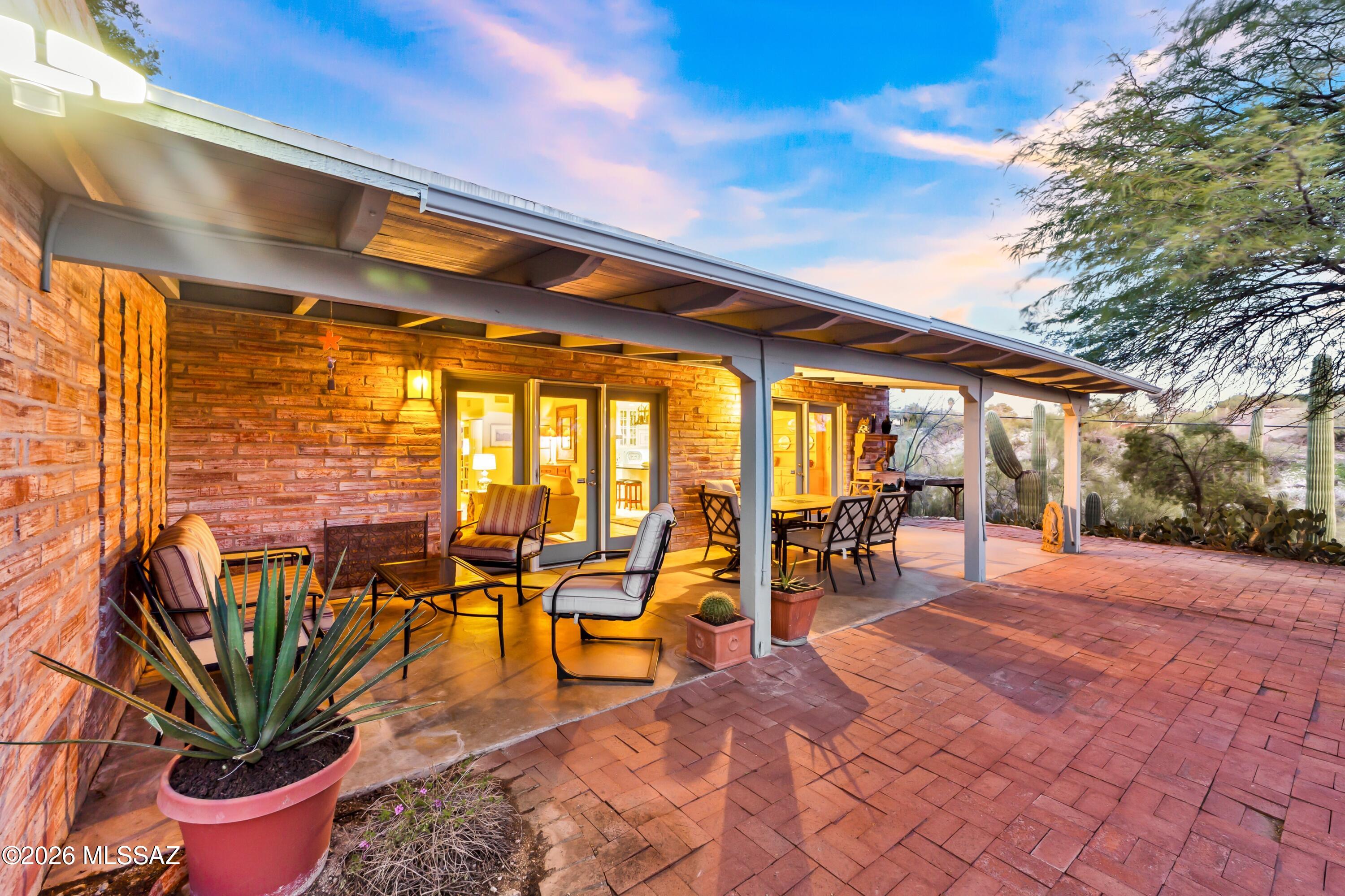 5200 N Calle La Cima