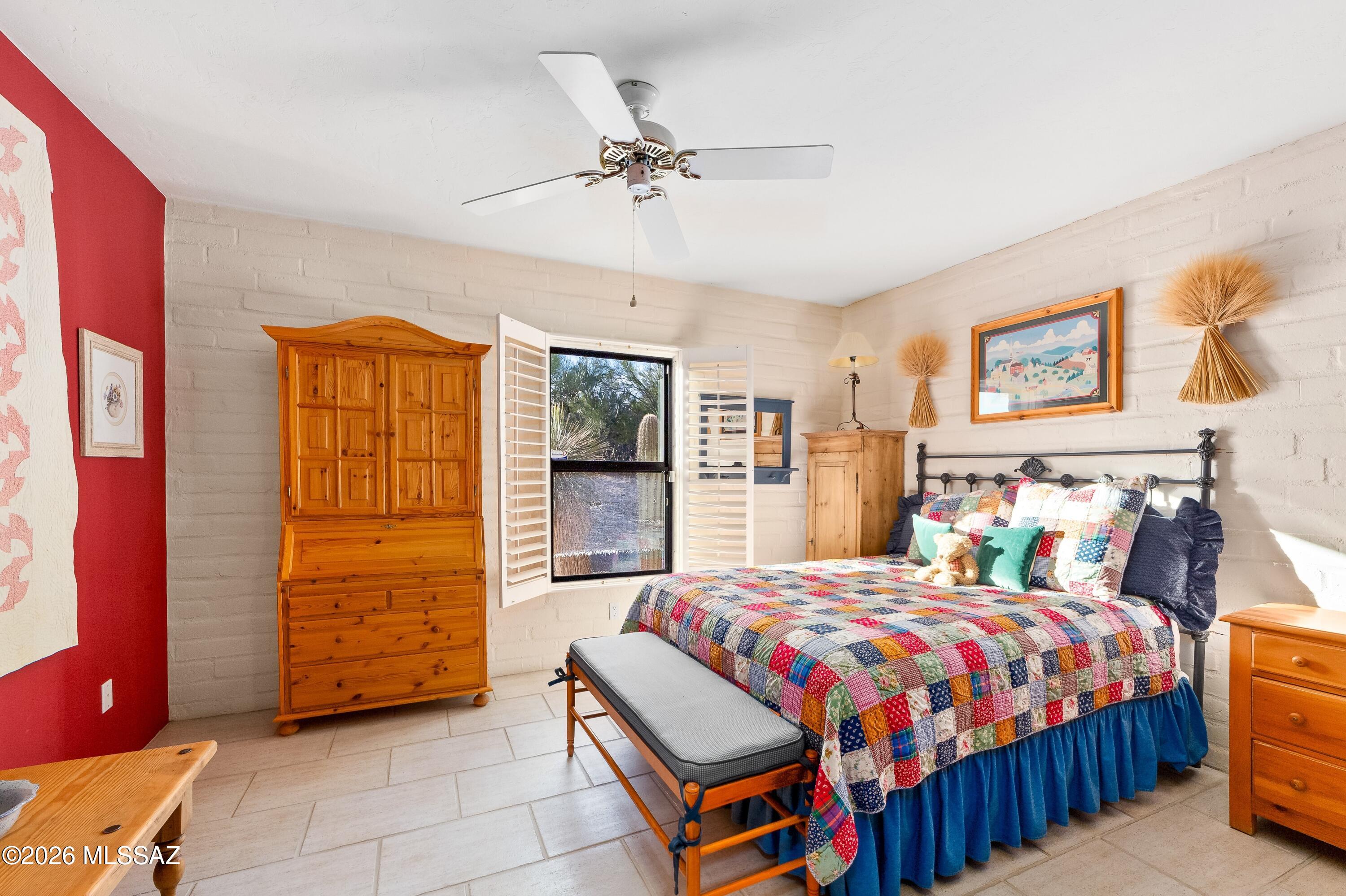 5200 N Calle La Cima