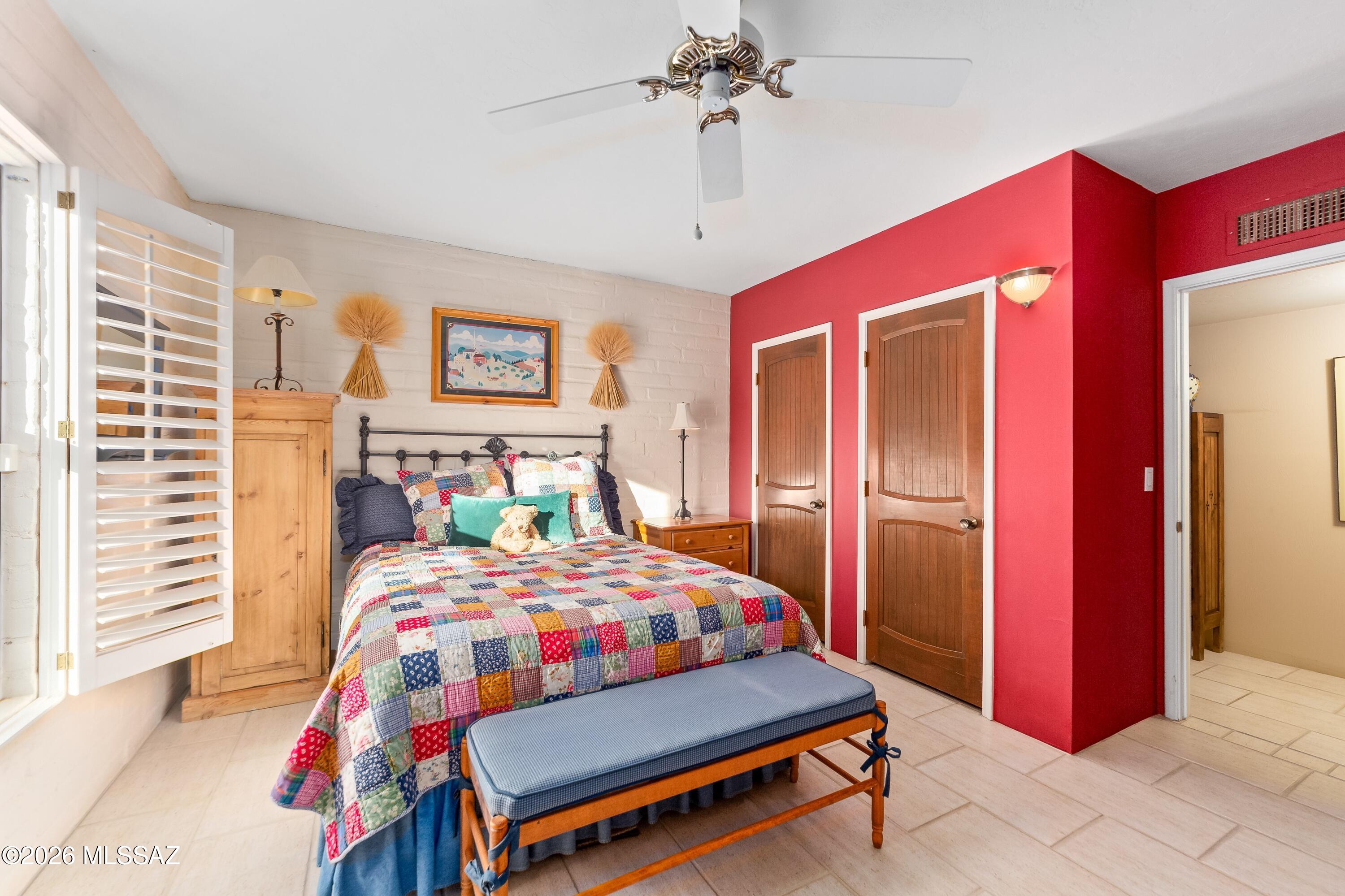 5200 N Calle La Cima