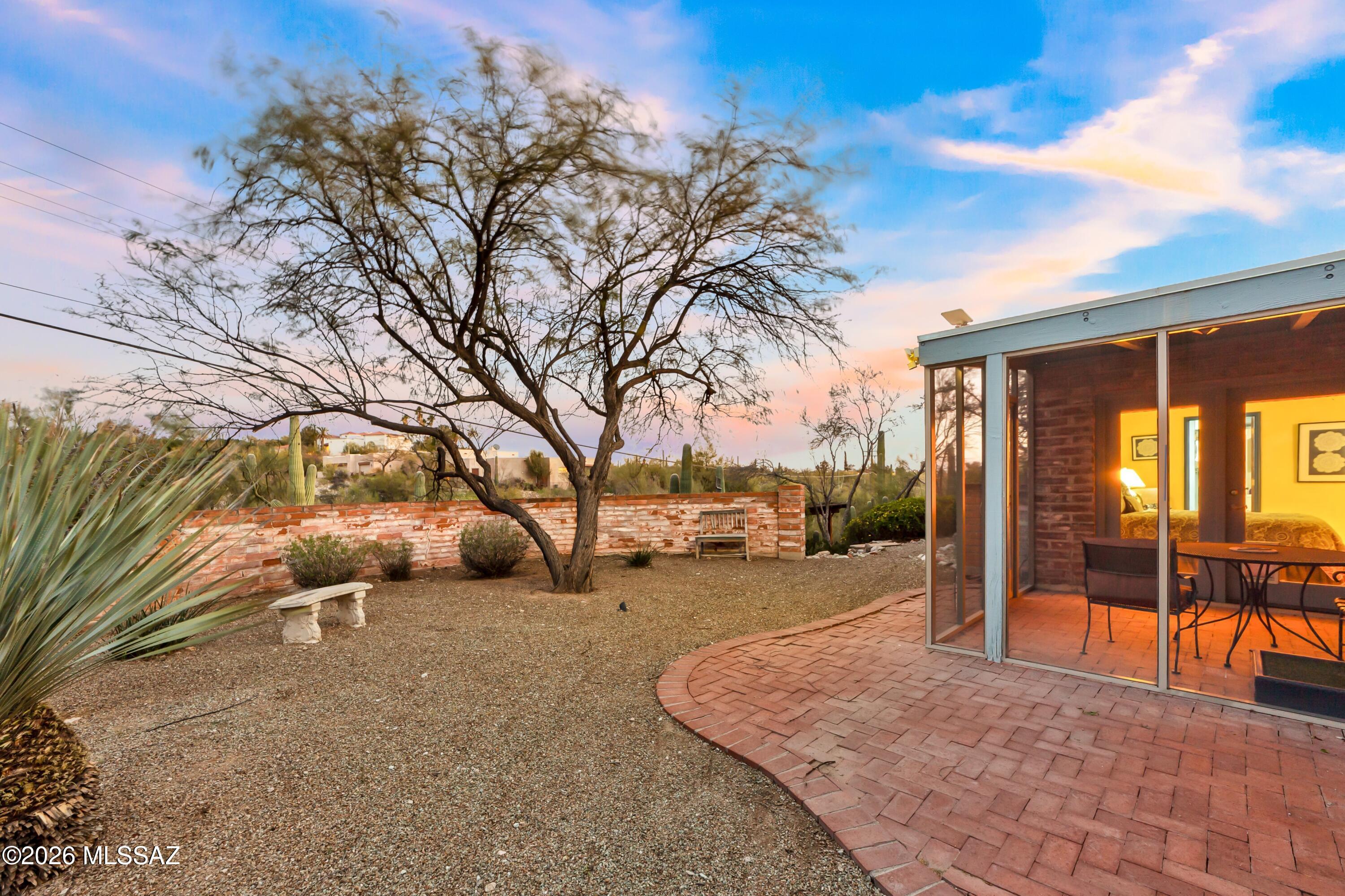 5200 N Calle La Cima