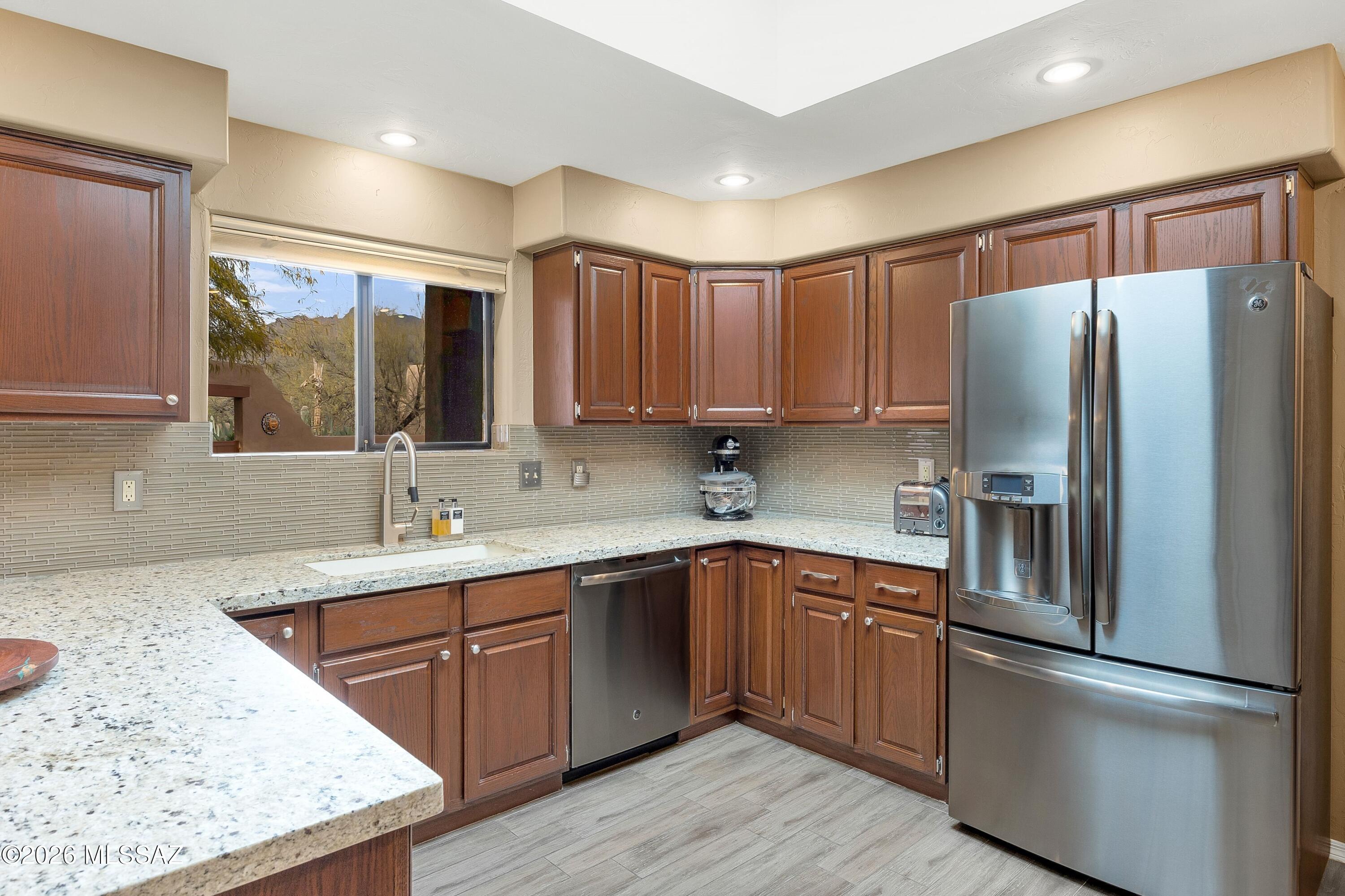 5716 N Camino Arturo