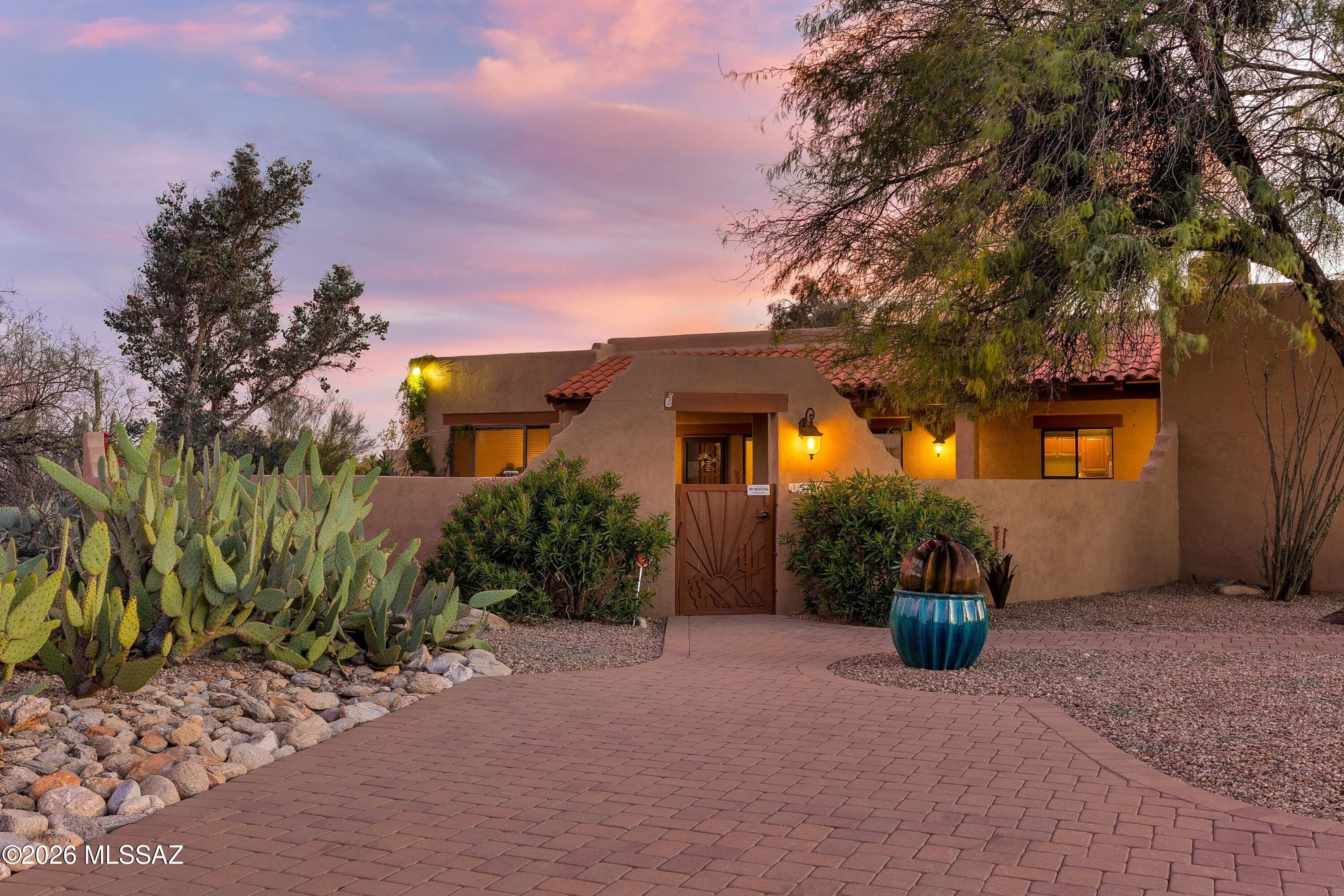 5716 N Camino Arturo