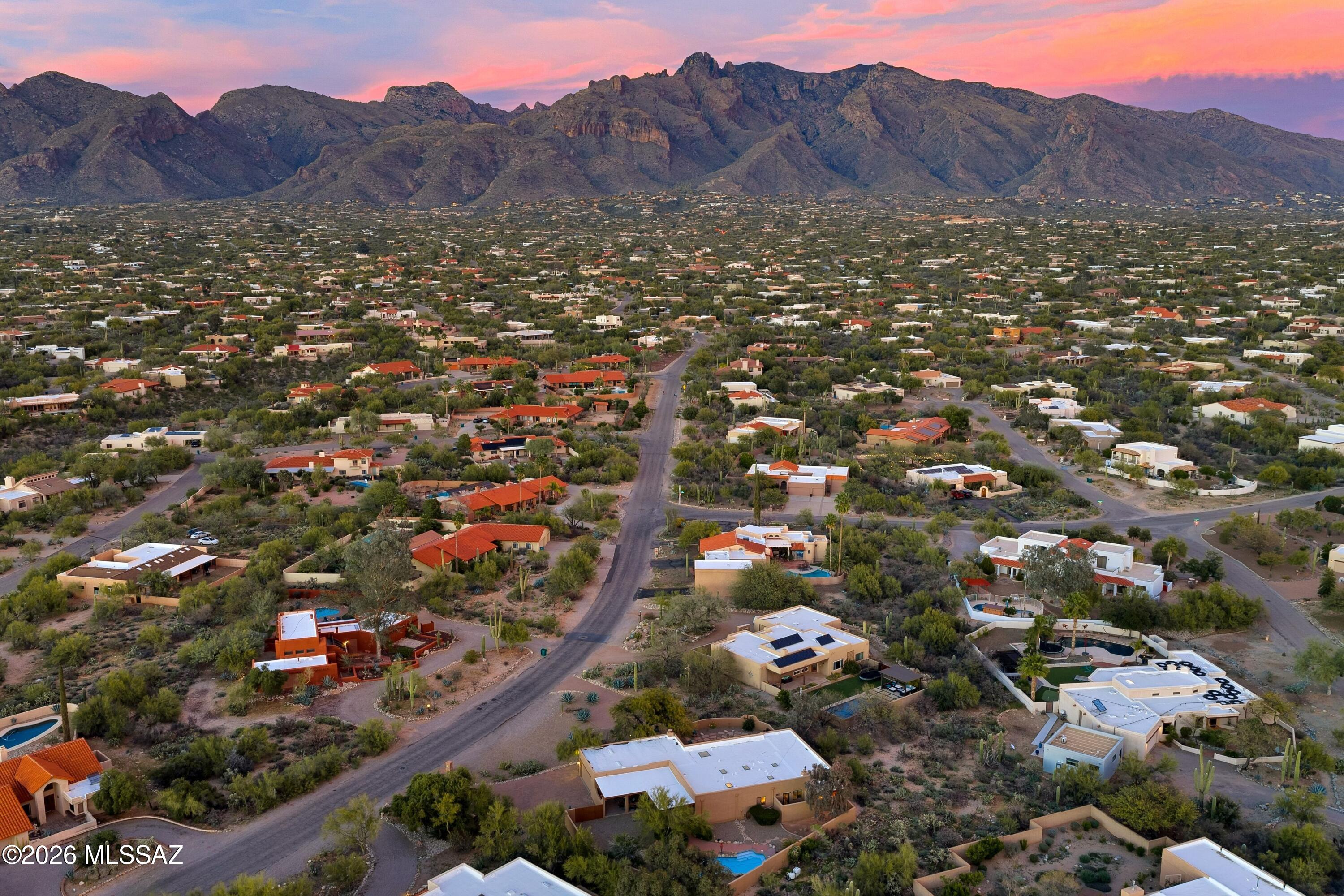 5716 N Camino Arturo