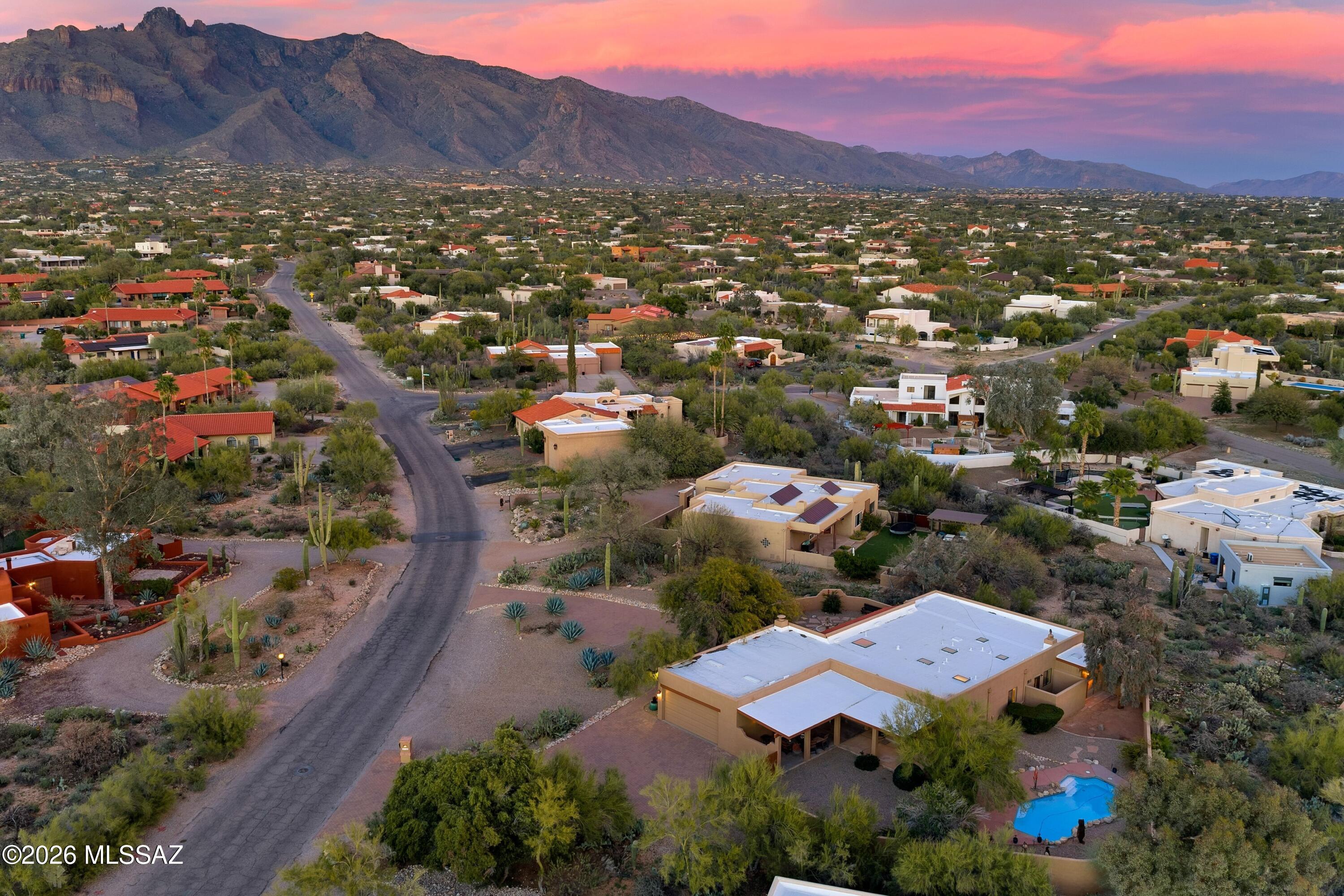 5716 N Camino Arturo