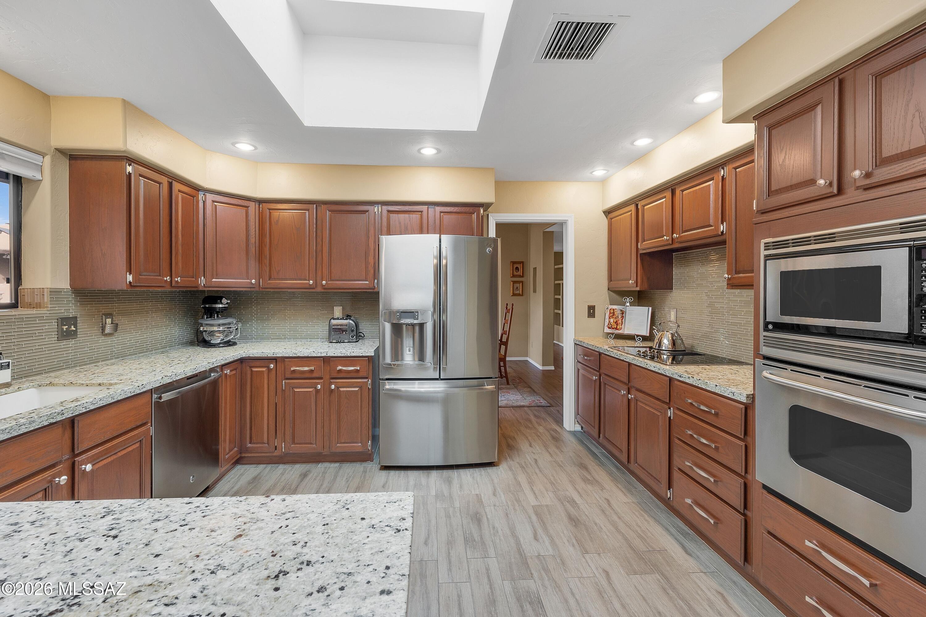 5716 N Camino Arturo