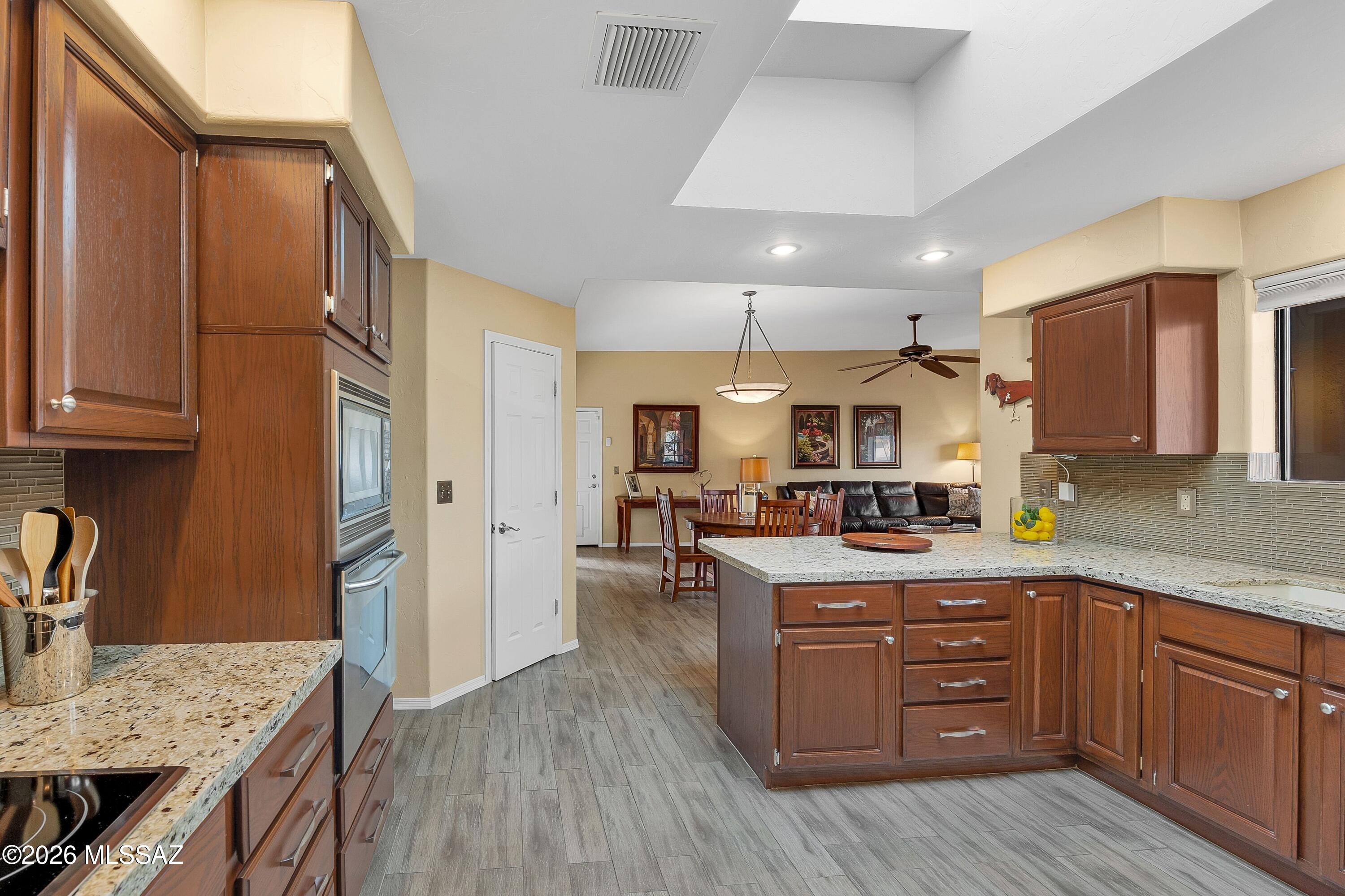 5716 N Camino Arturo