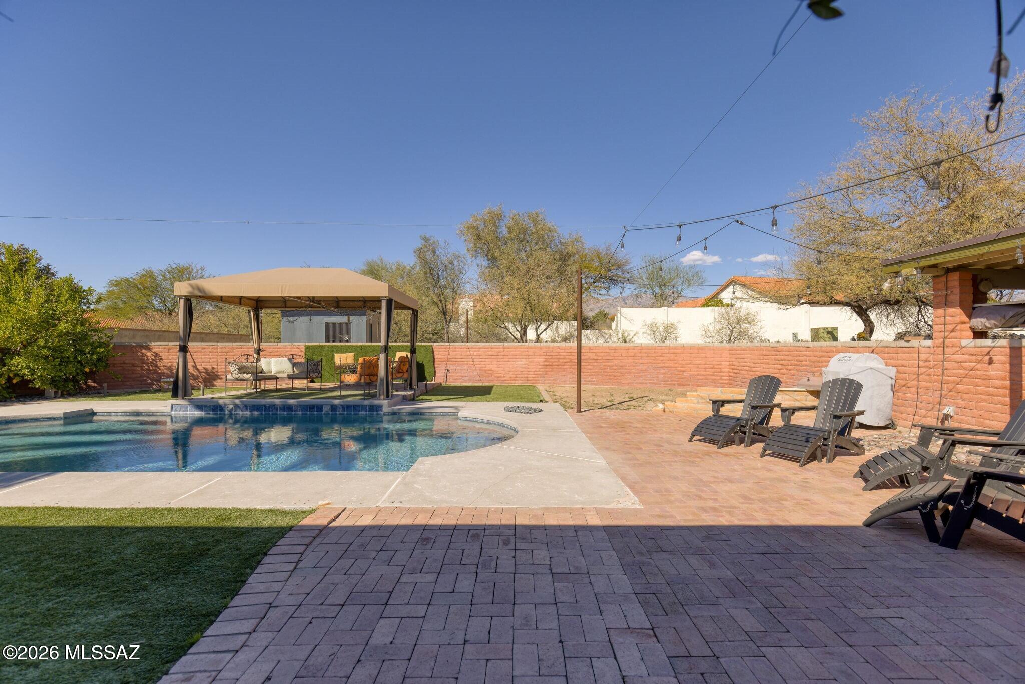 7351 E Sabino Vista Drive