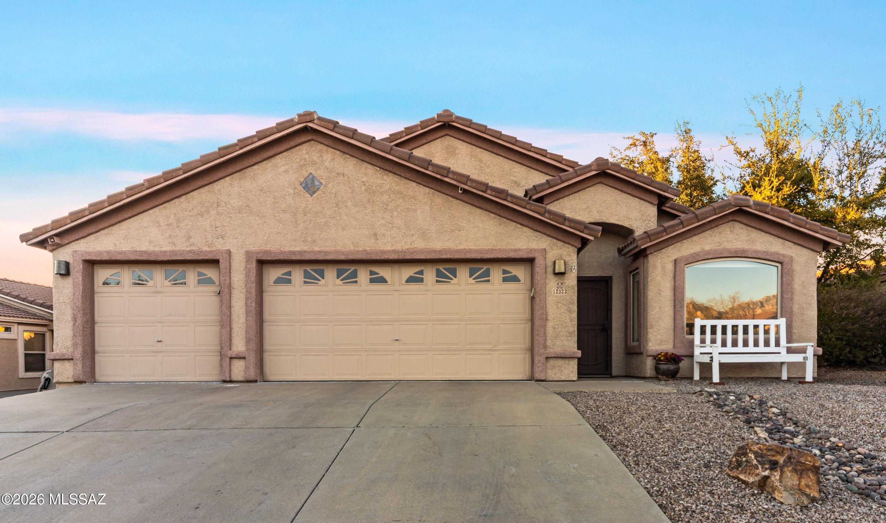 12323 N Kylene Canyon Drive