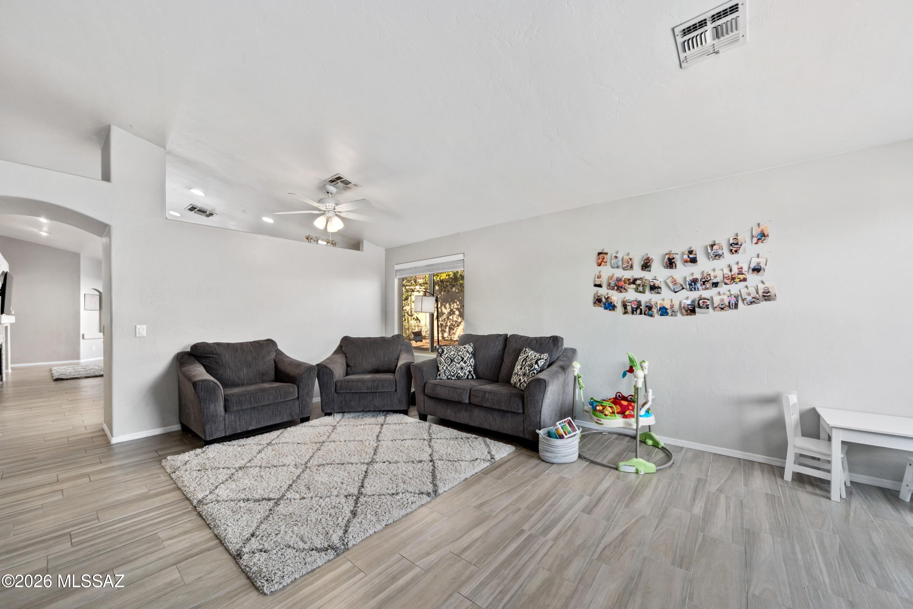 12323 N Kylene Canyon Drive