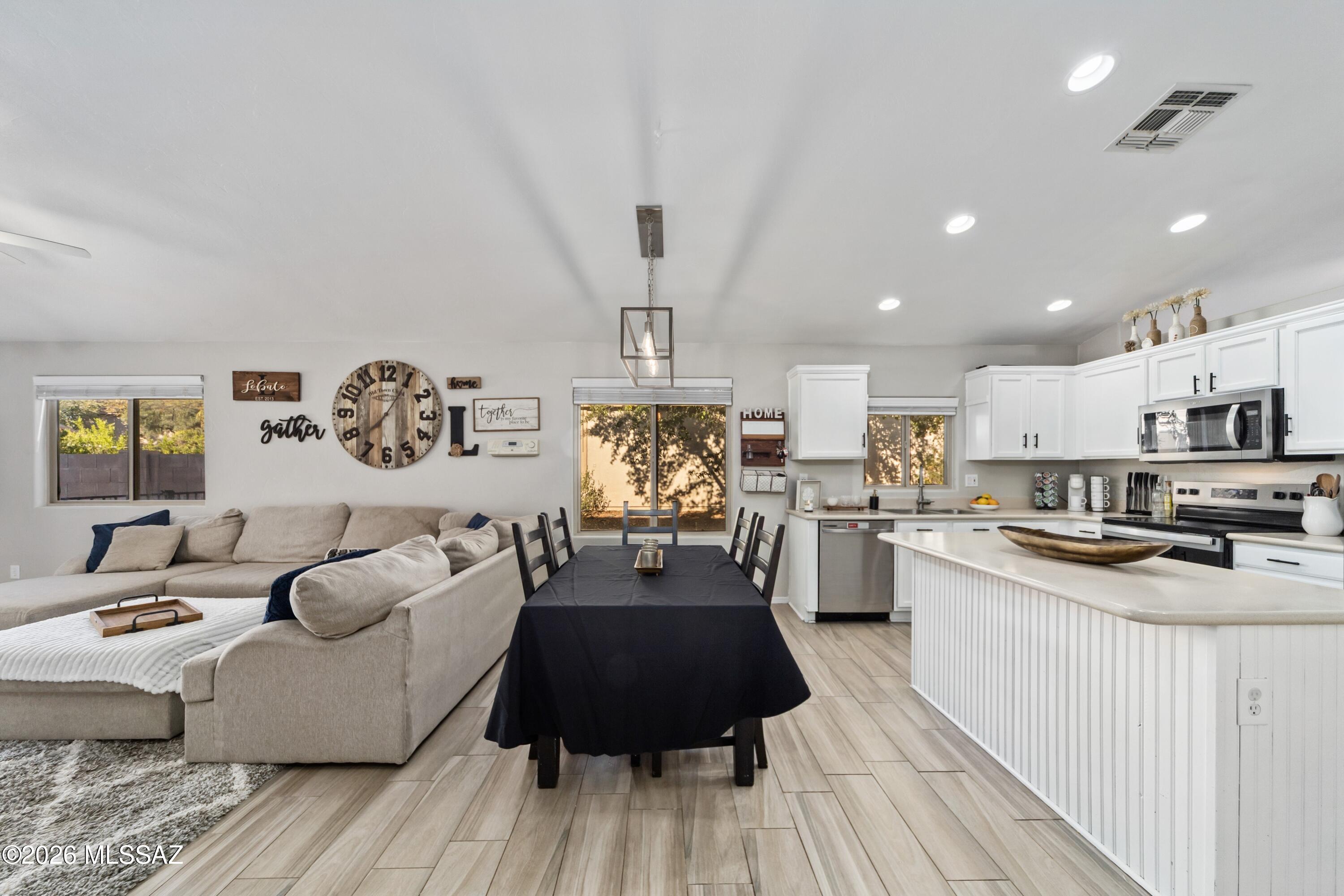 12323 N Kylene Canyon Drive