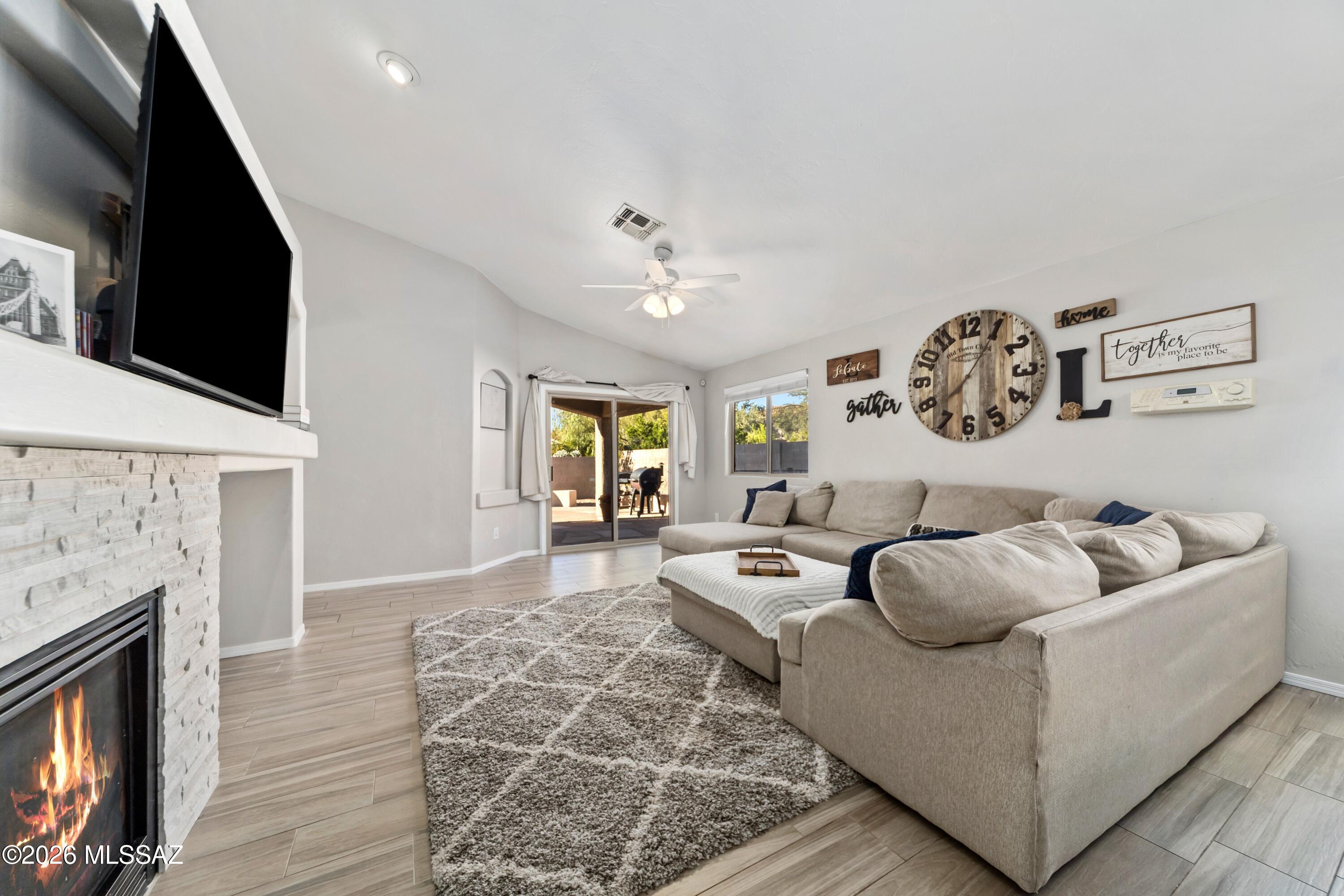 12323 N Kylene Canyon Drive