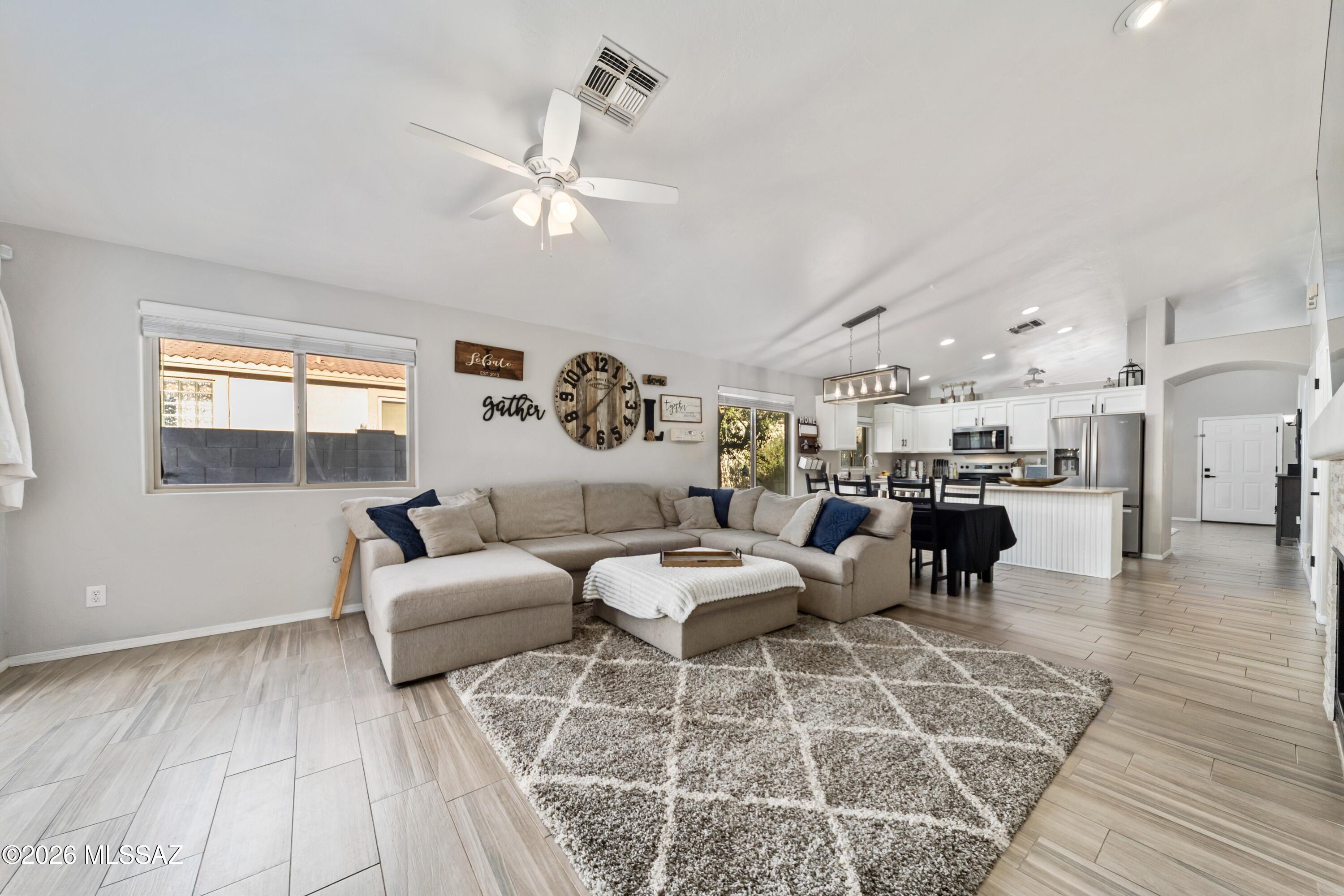 12323 N Kylene Canyon Drive