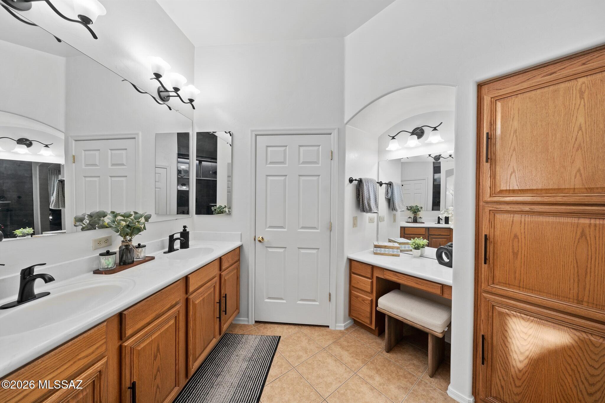 17116 S Cinnebar Mesa Court