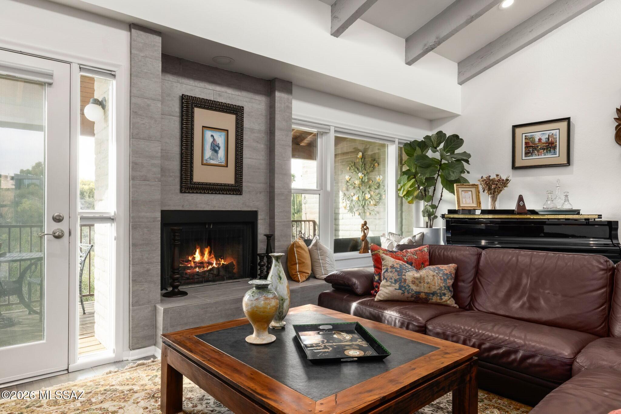 1931 E Campbell Terrace