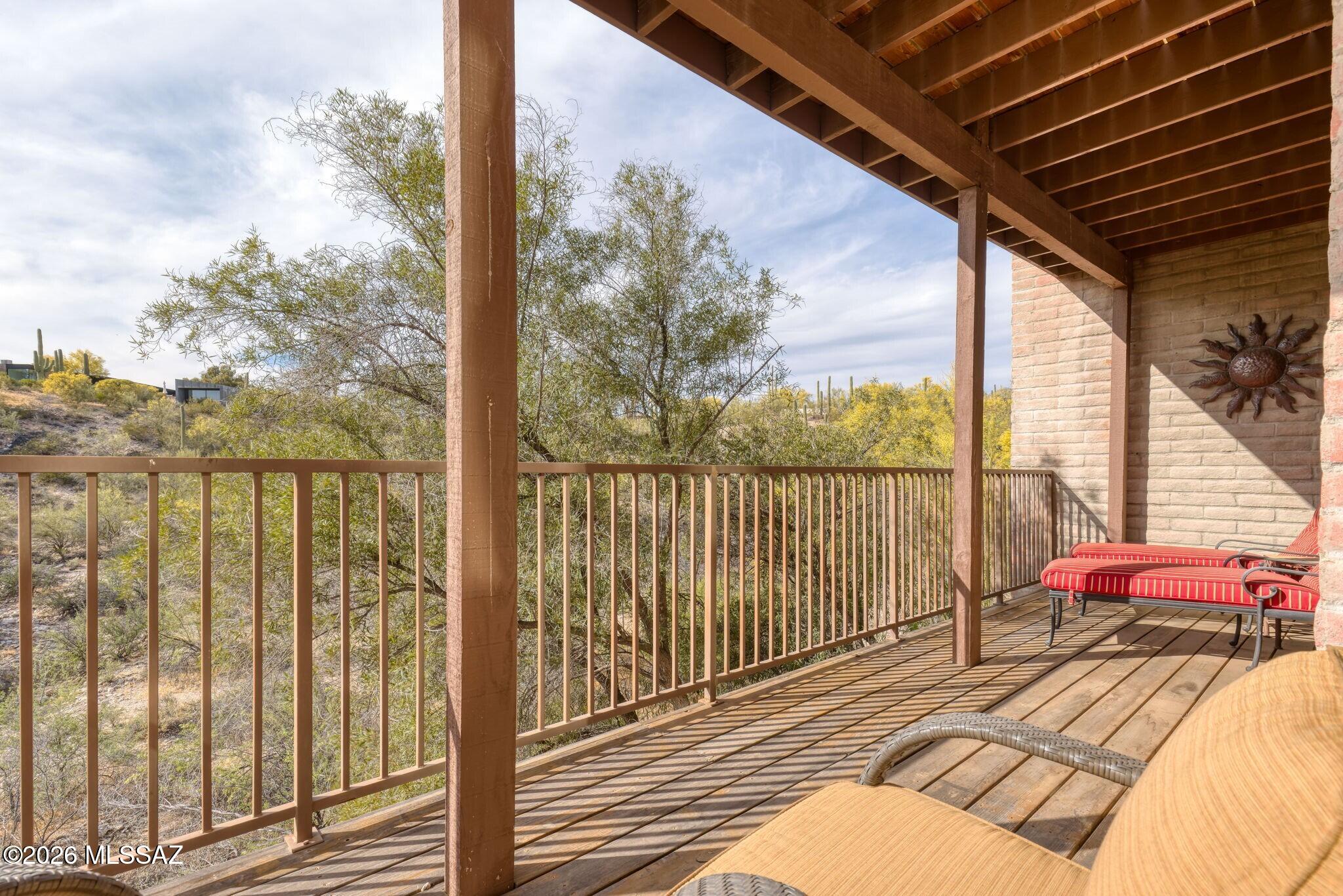 1931 E Campbell Terrace