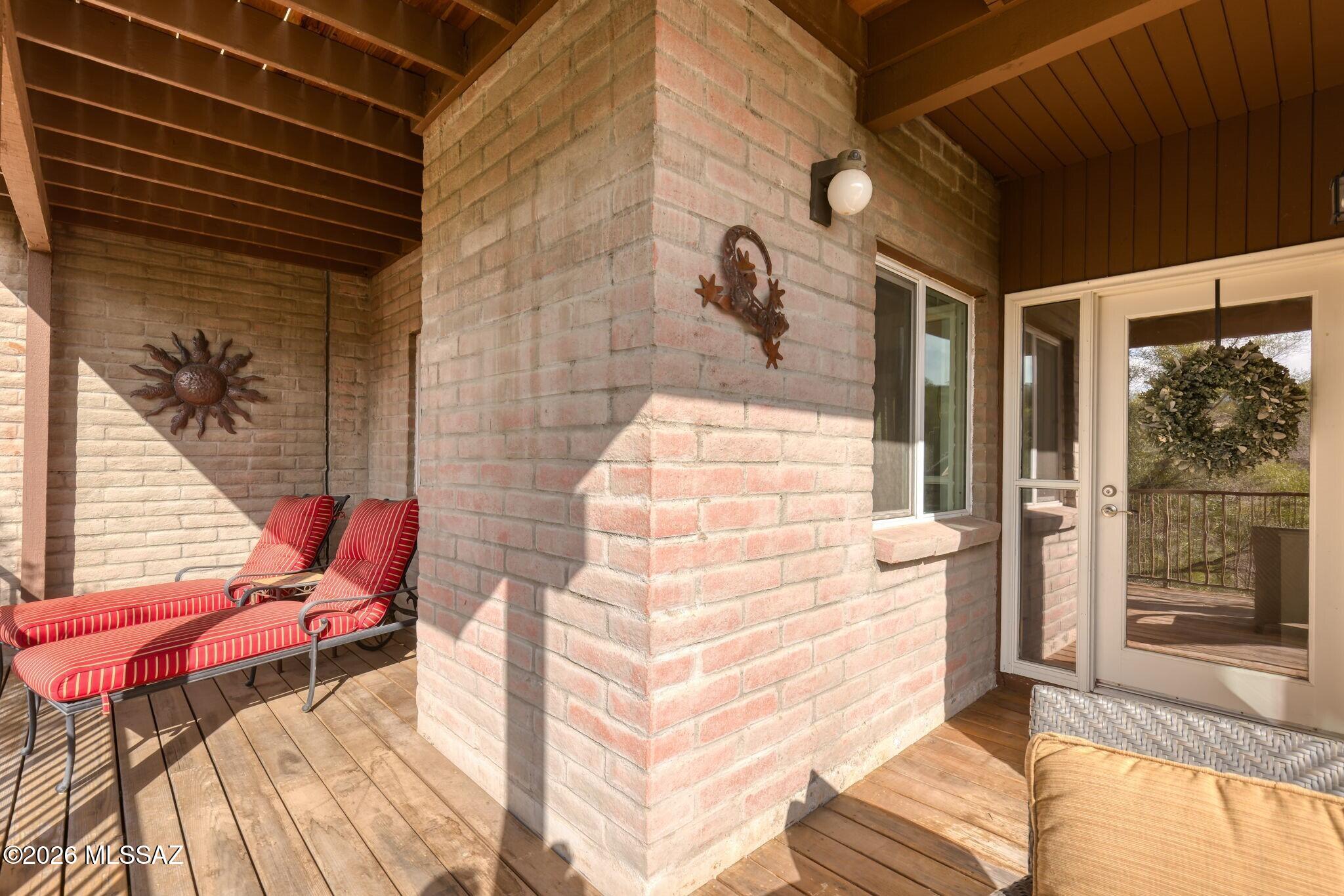 1931 E Campbell Terrace