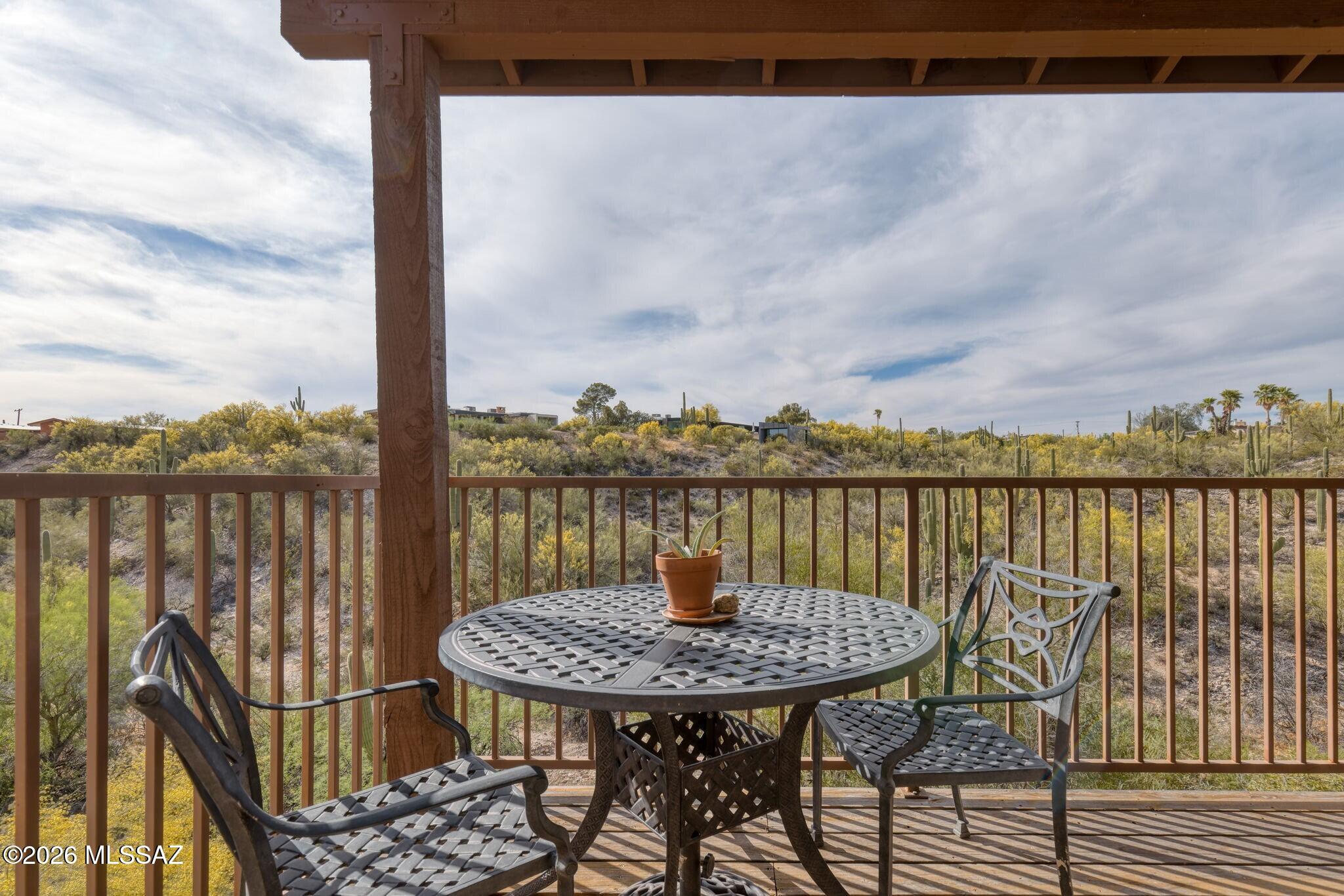 1931 E Campbell Terrace