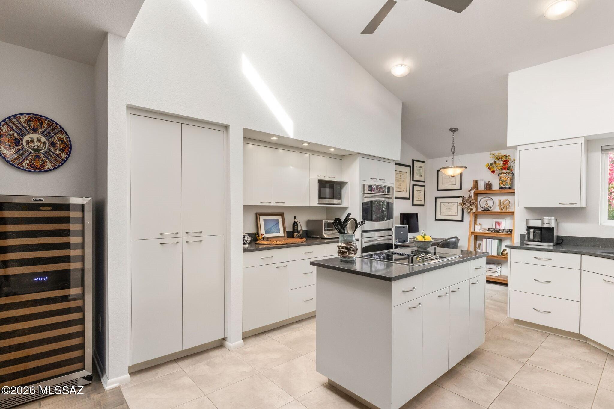 1931 E Campbell Terrace