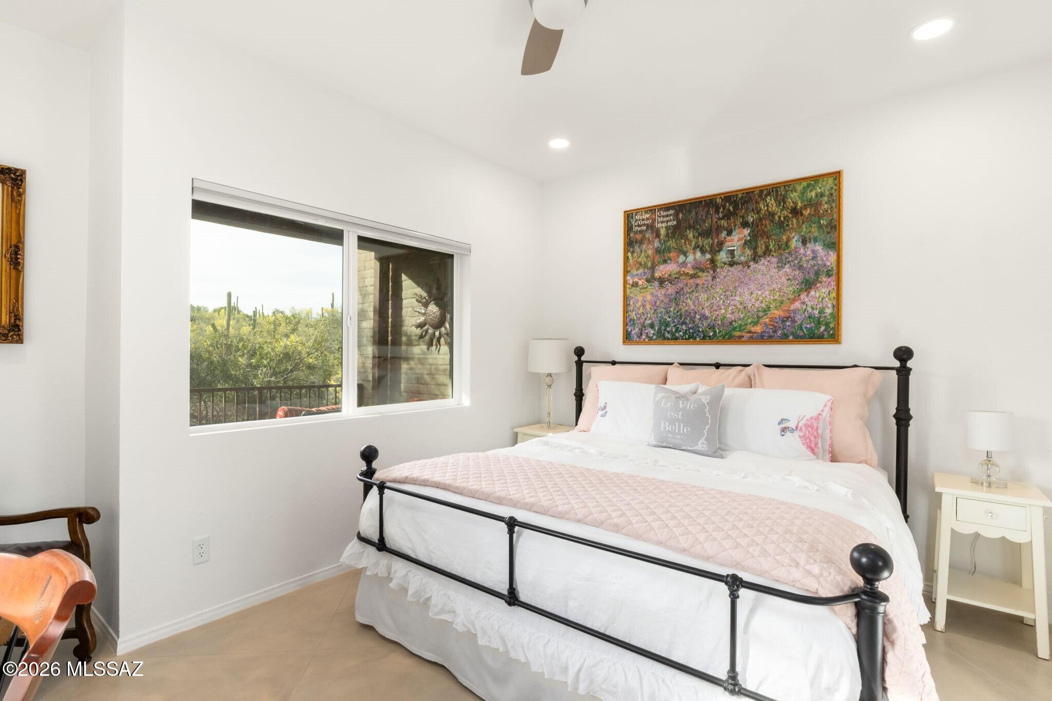 1931 E Campbell Terrace