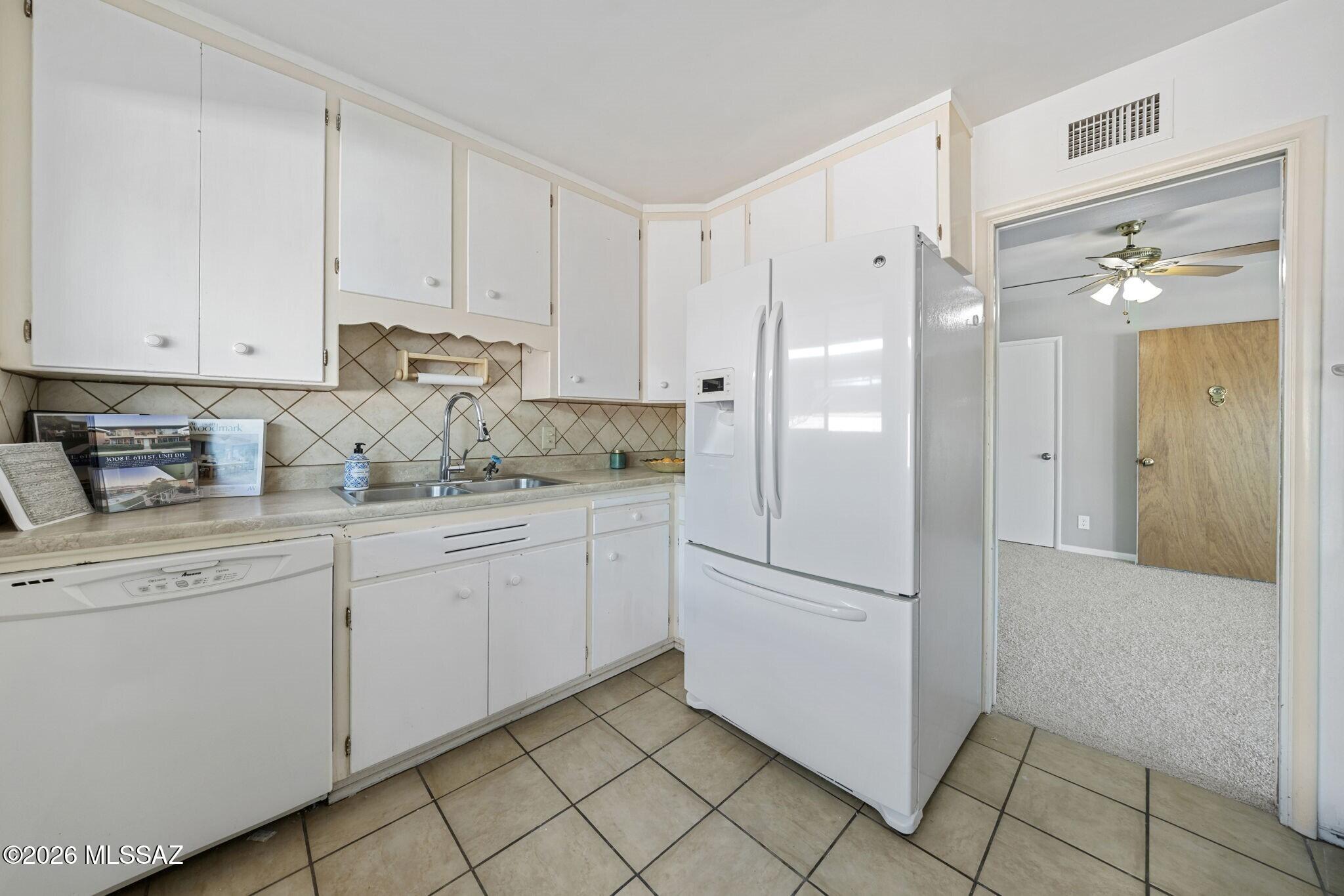 3008 E 6th Street D15