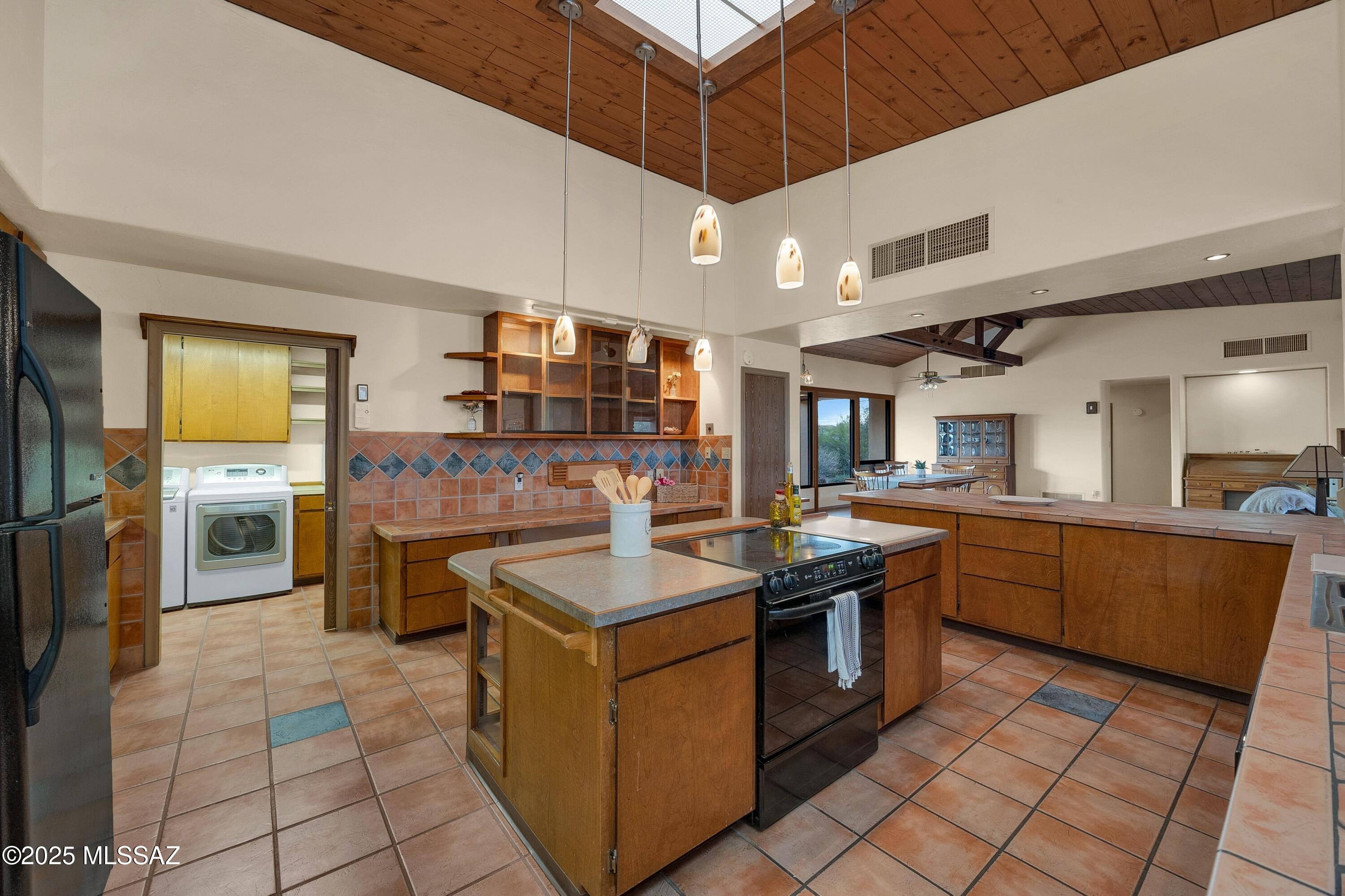 2614 &2616 N Grannen Road