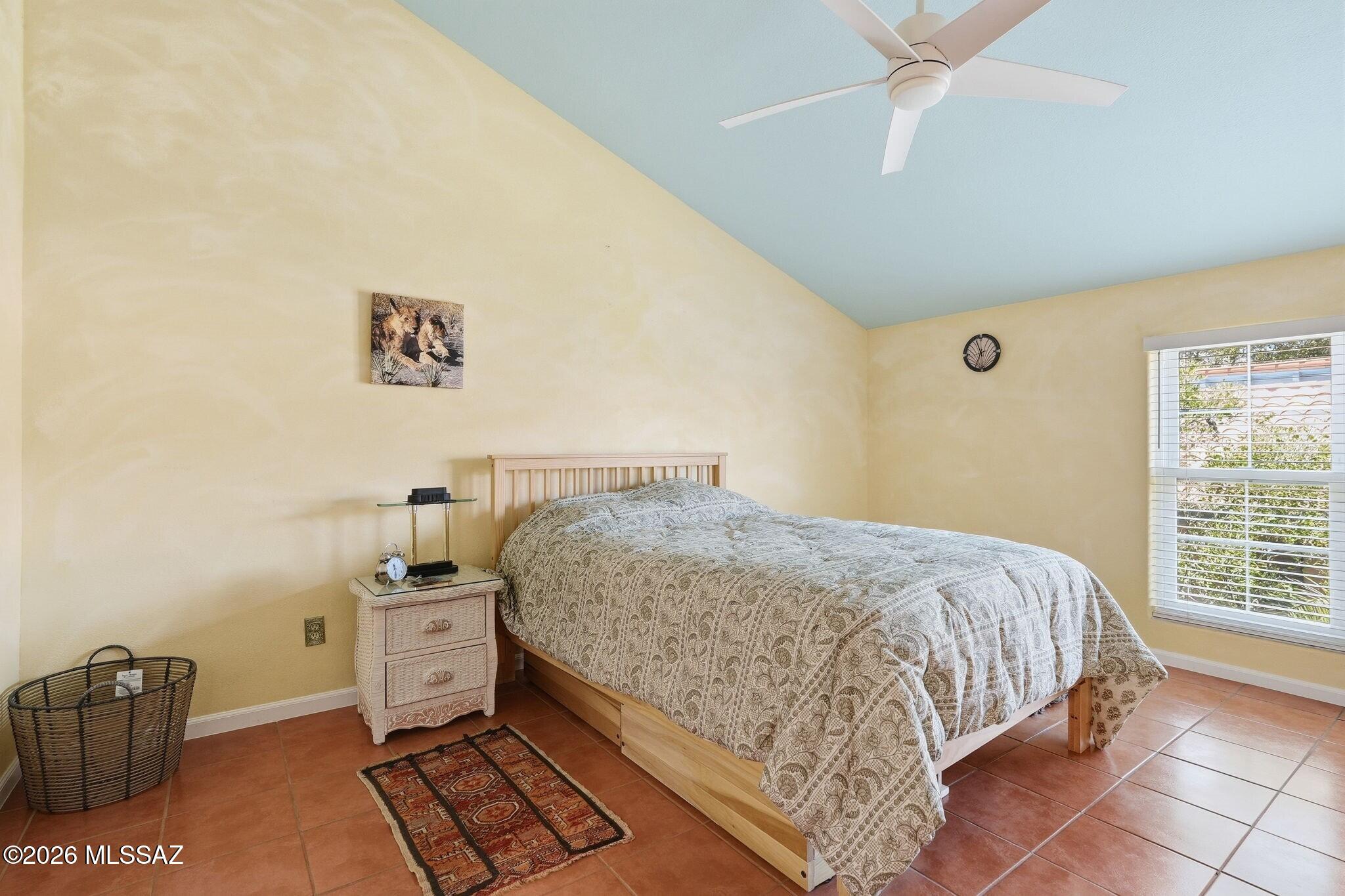 5310 N Paseo De La Terraza