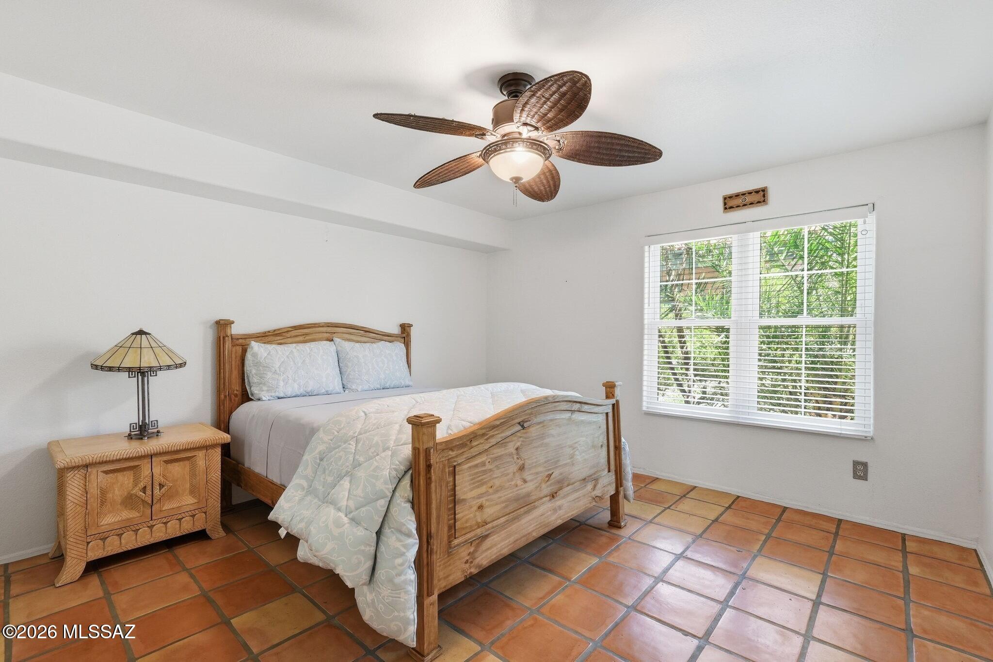 5310 N Paseo De La Terraza