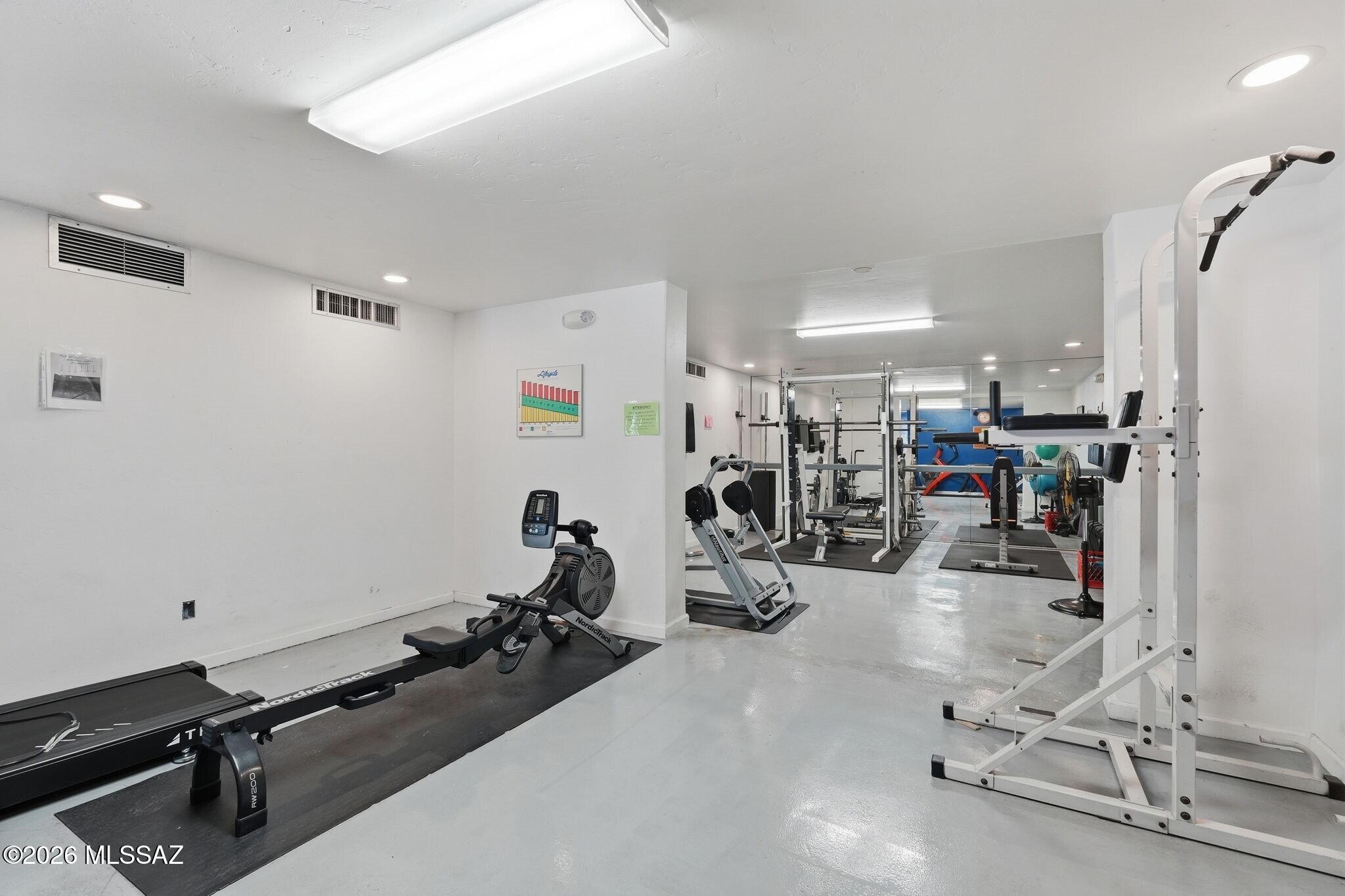 5310 N Paseo De La Terraza