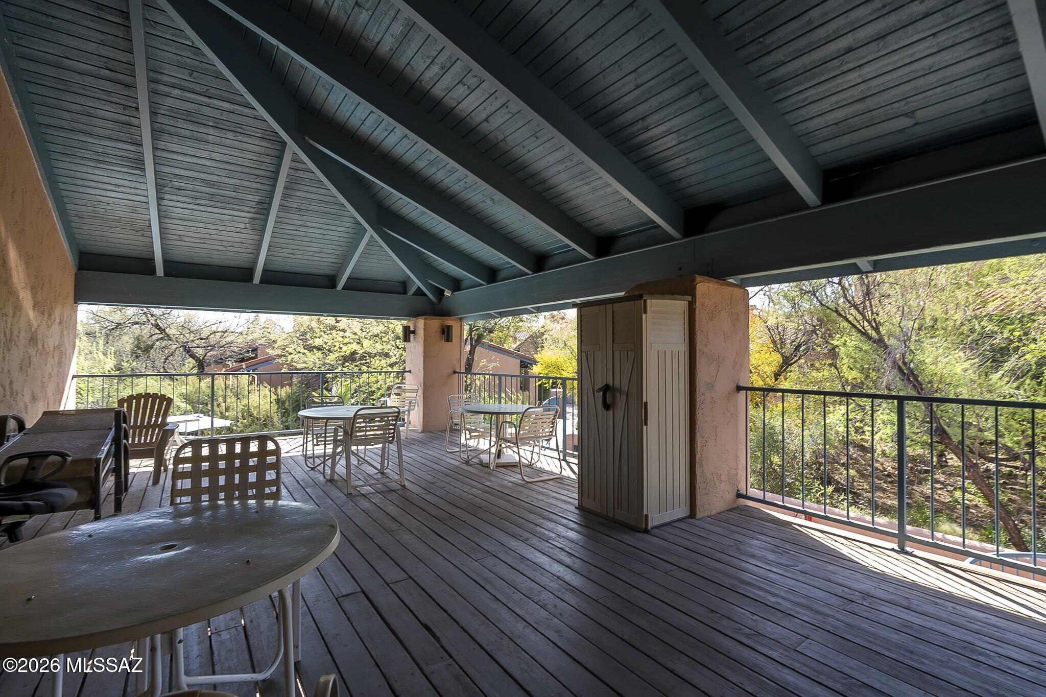 5310 N Paseo De La Terraza