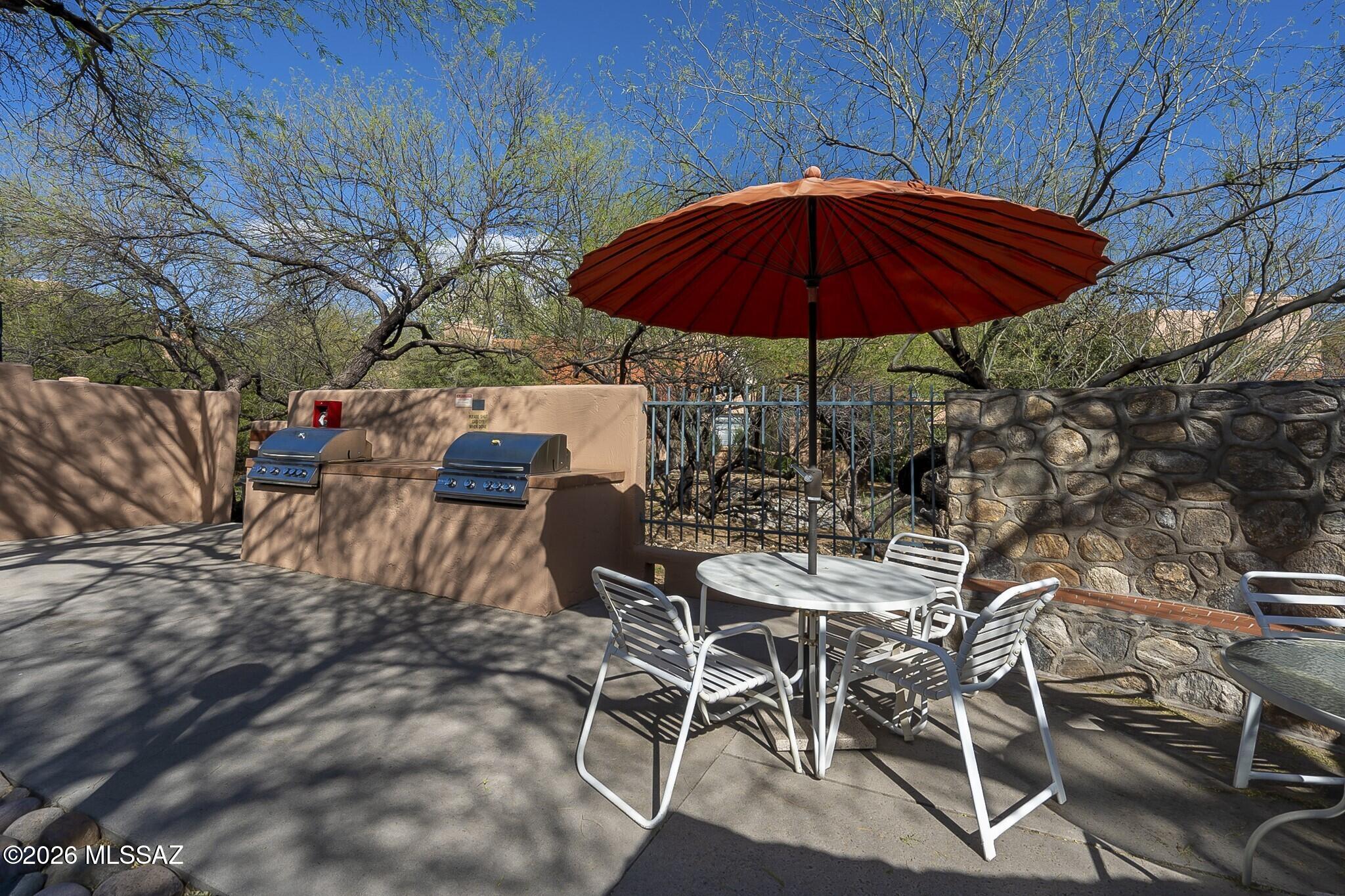 5310 N Paseo De La Terraza