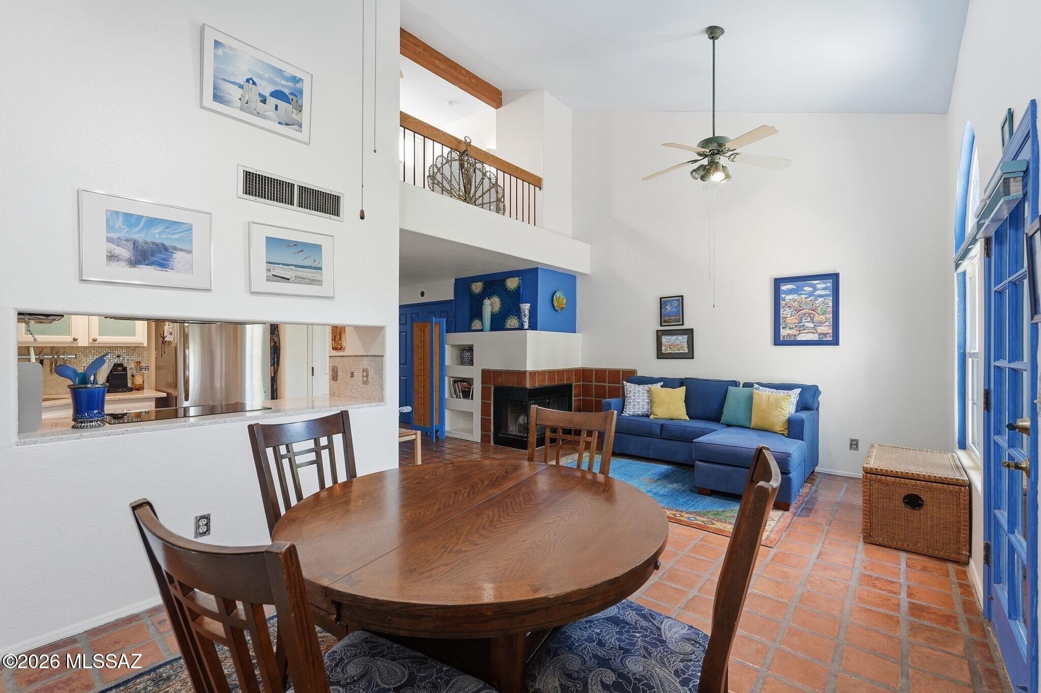5310 N Paseo De La Terraza